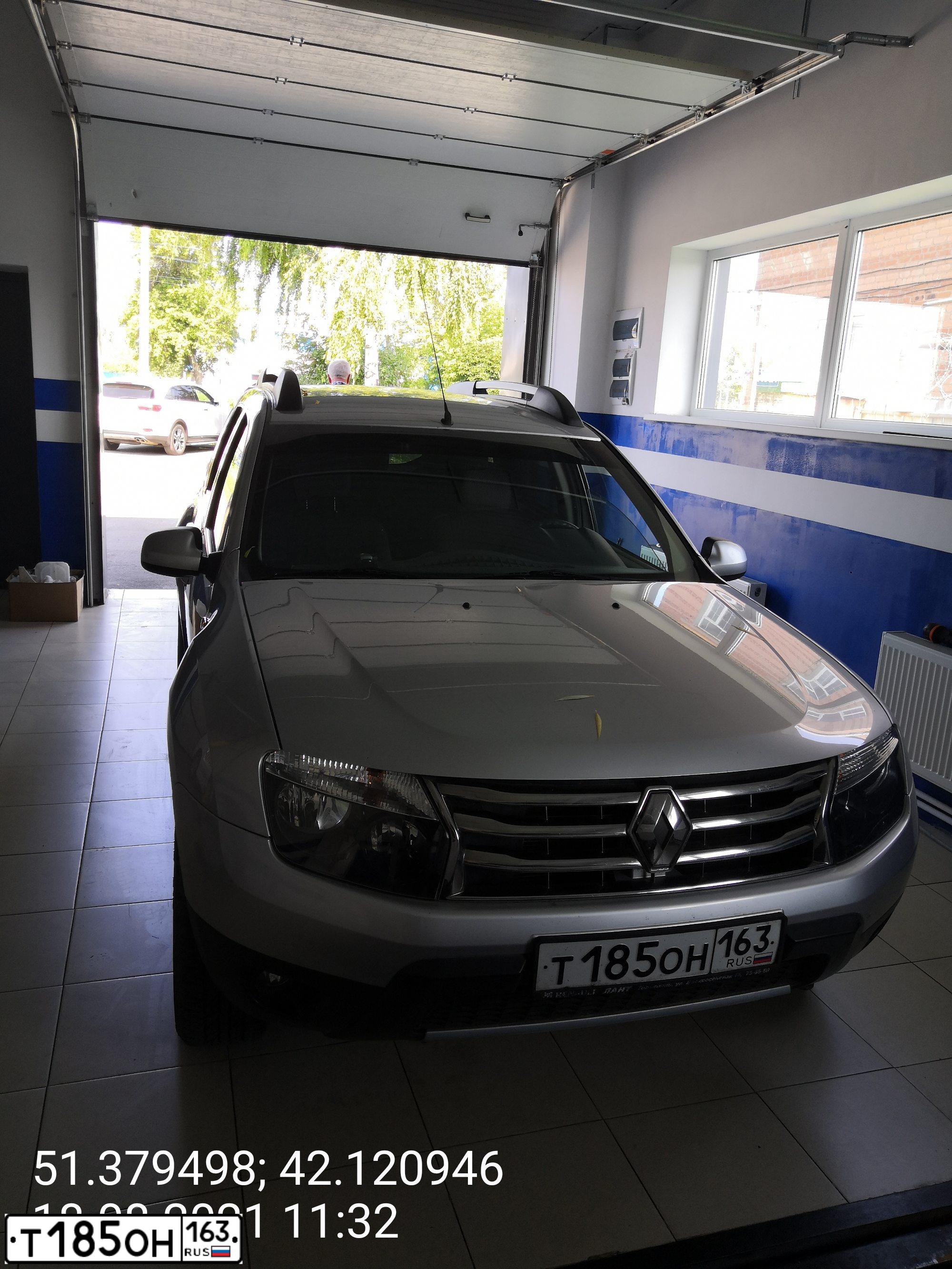 Фото автомобиля RENAULT DUSTER, 2014 — госномер К044УУ763. Цвет: СВЕТЛО-СЕРЫЙ