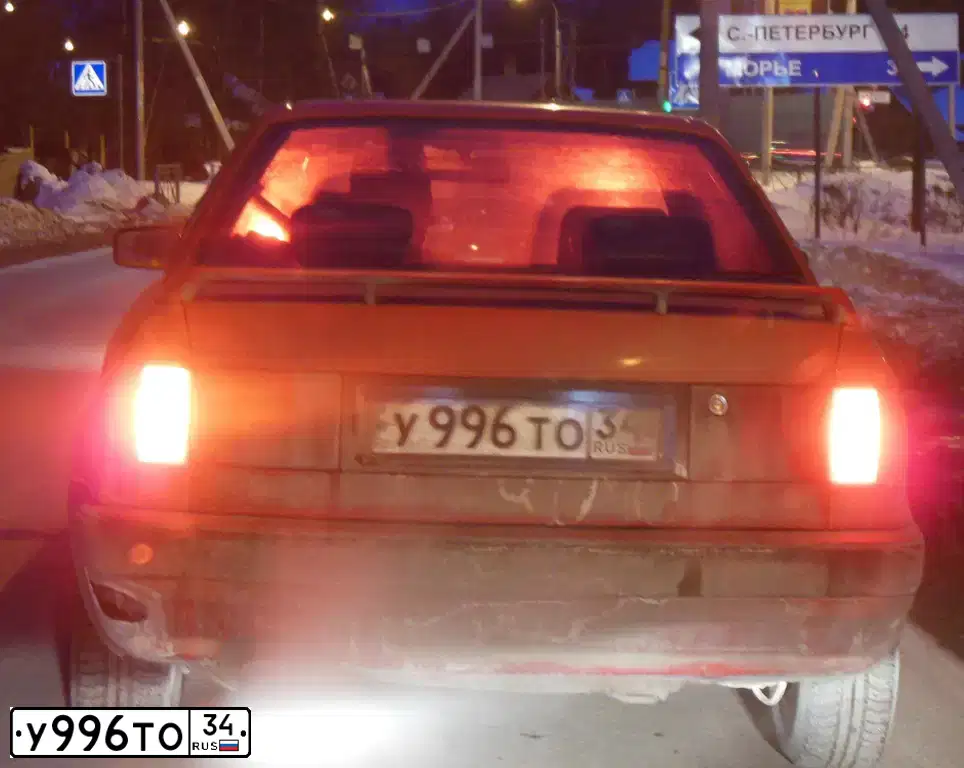 Фото автомобиля AUDI 80, 1994 — госномер У996ТО34. Цвет: КРАСНЫЙ