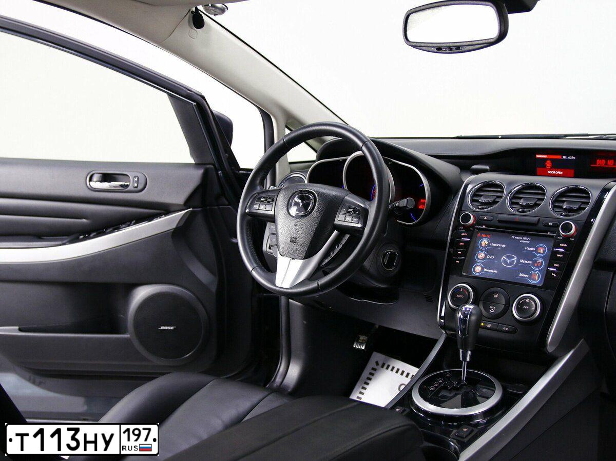 Фото автомобиля MAZDA CX-7, 2011 — госномер Р685КТ799. Цвет: СЕРЫЙ
