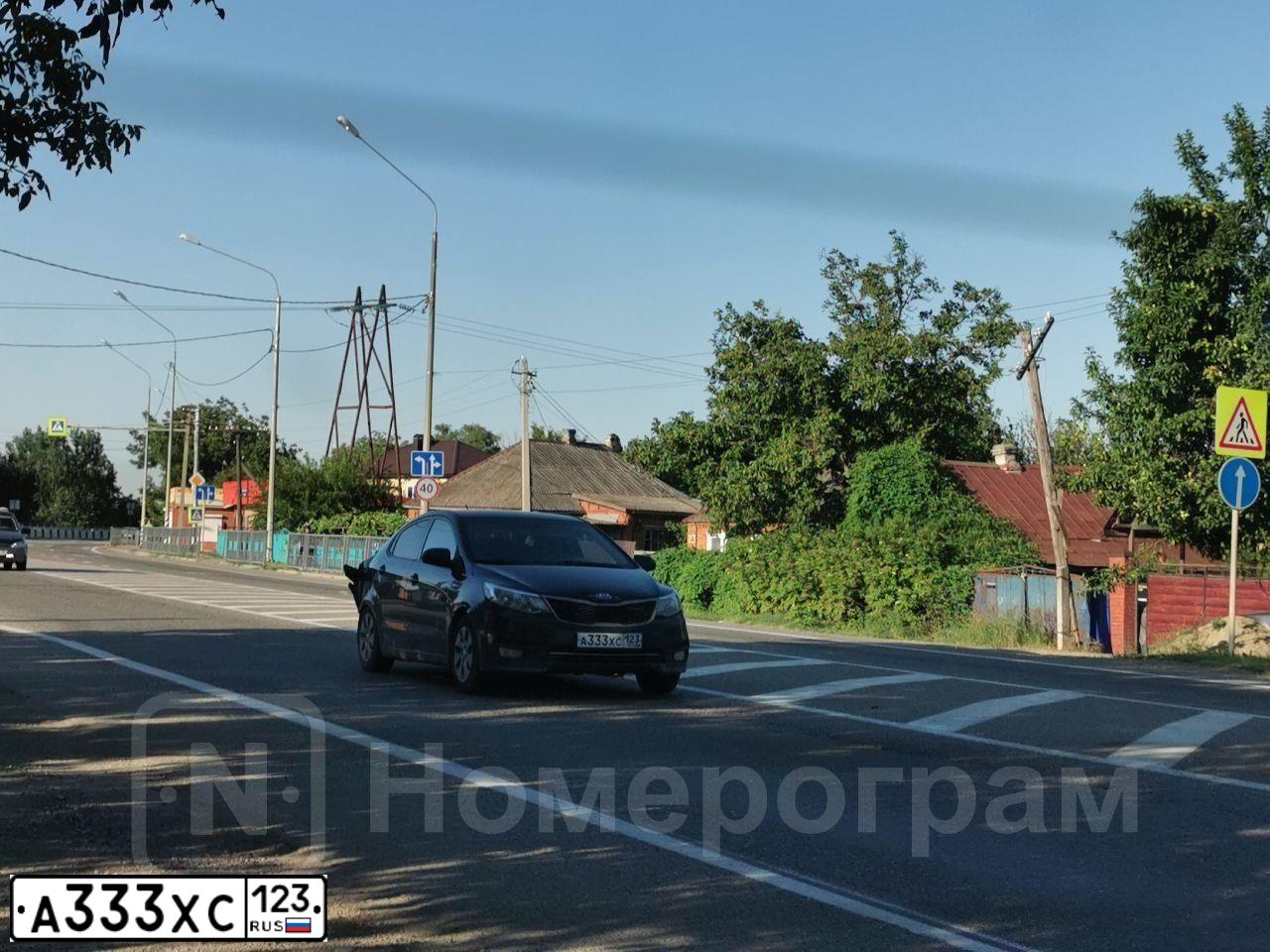 Фото автомобиля KIA RIO, 2016 — госномер А333ХС123. Цвет: ЧЕРНЫЙ