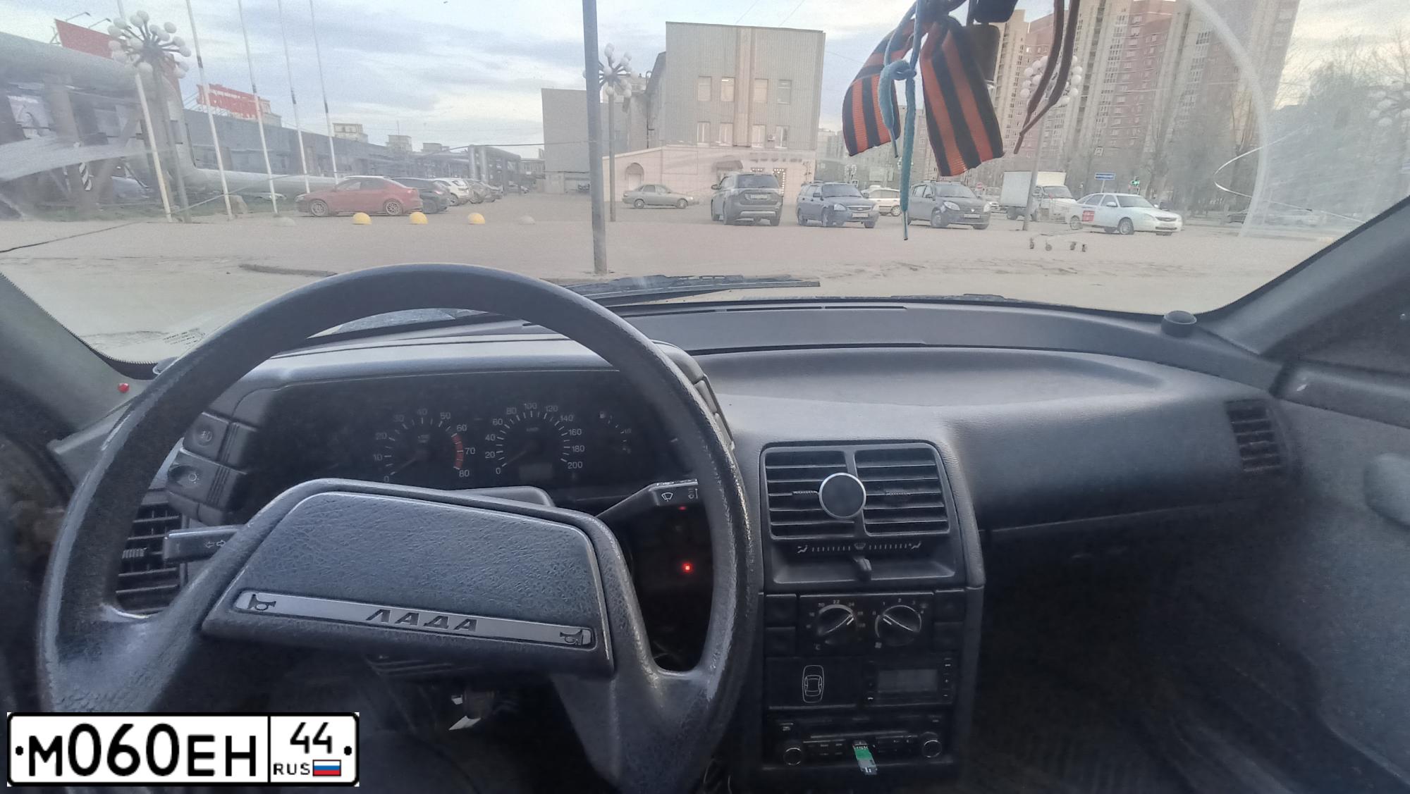 Фото автомобиля LADA 2112, 2005 — госномер В591СС37. Цвет: СЕРО-ЗЕЛЕНЫЙ