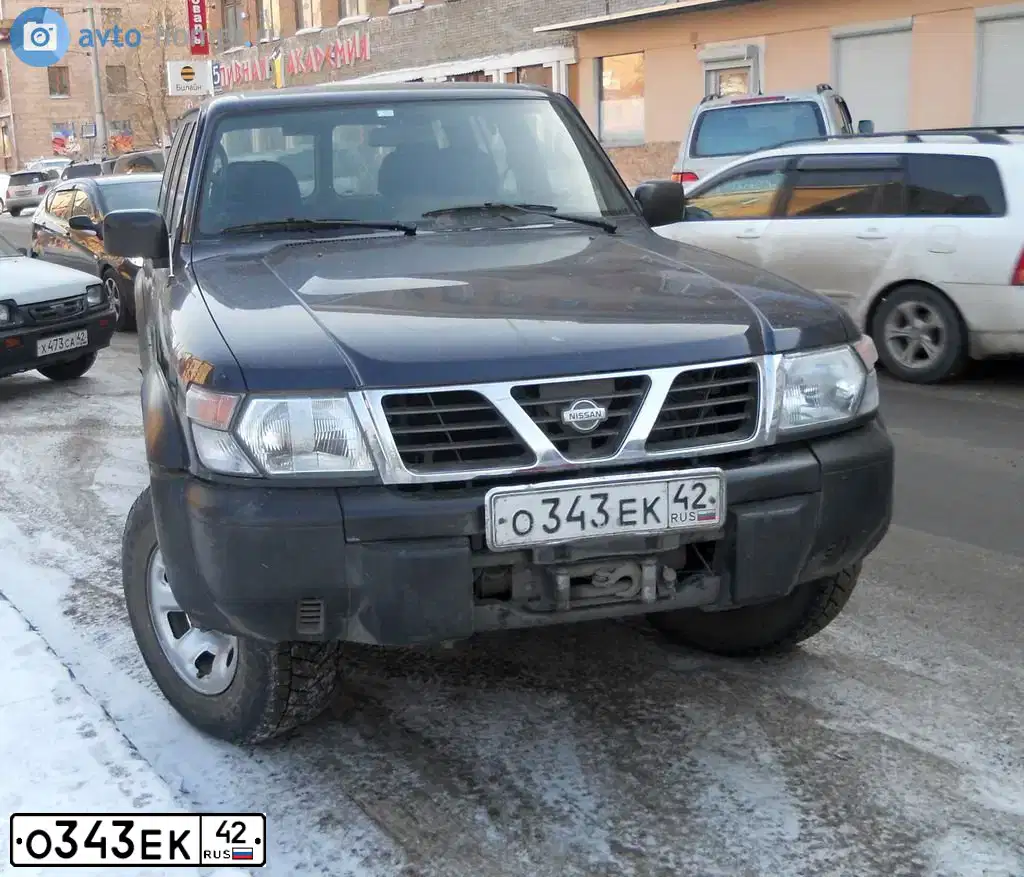 Фото автомобиля NISSAN PATROL, 1999 — госномер О343ЕК42. Цвет: ТЕМНО-СИНИЙ