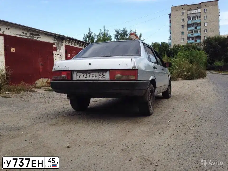 Фото автомобиля LADA 2109 SAMARA, 2002 — госномер У737ЕН45. Цвет: СВЕТЛО СЕРЕБ МЕТАЛЛ