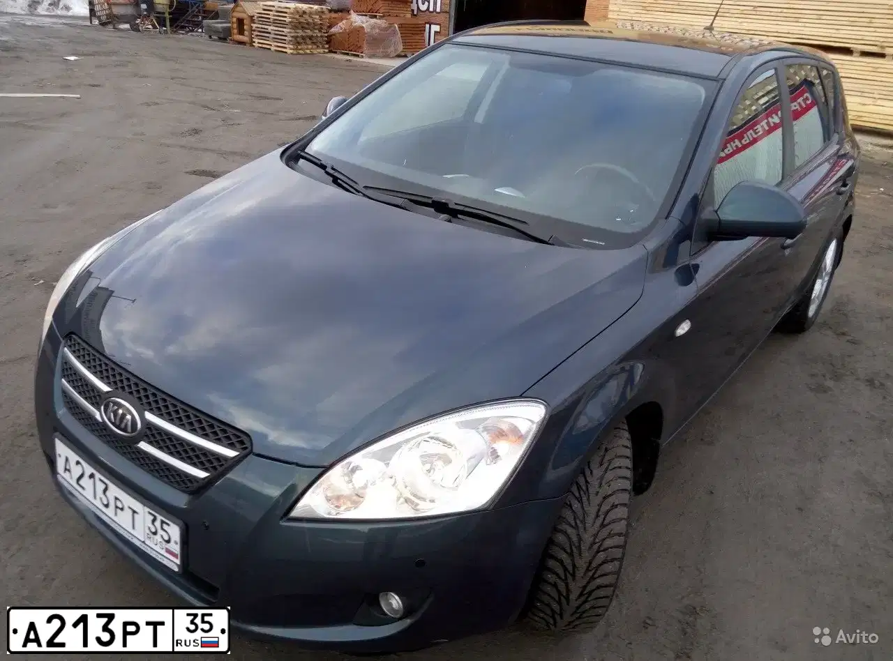 Фото автомобиля KIA CEE'D, 2009 — госномер А213РТ35. Цвет: ЗЕЛЕНЫЙ