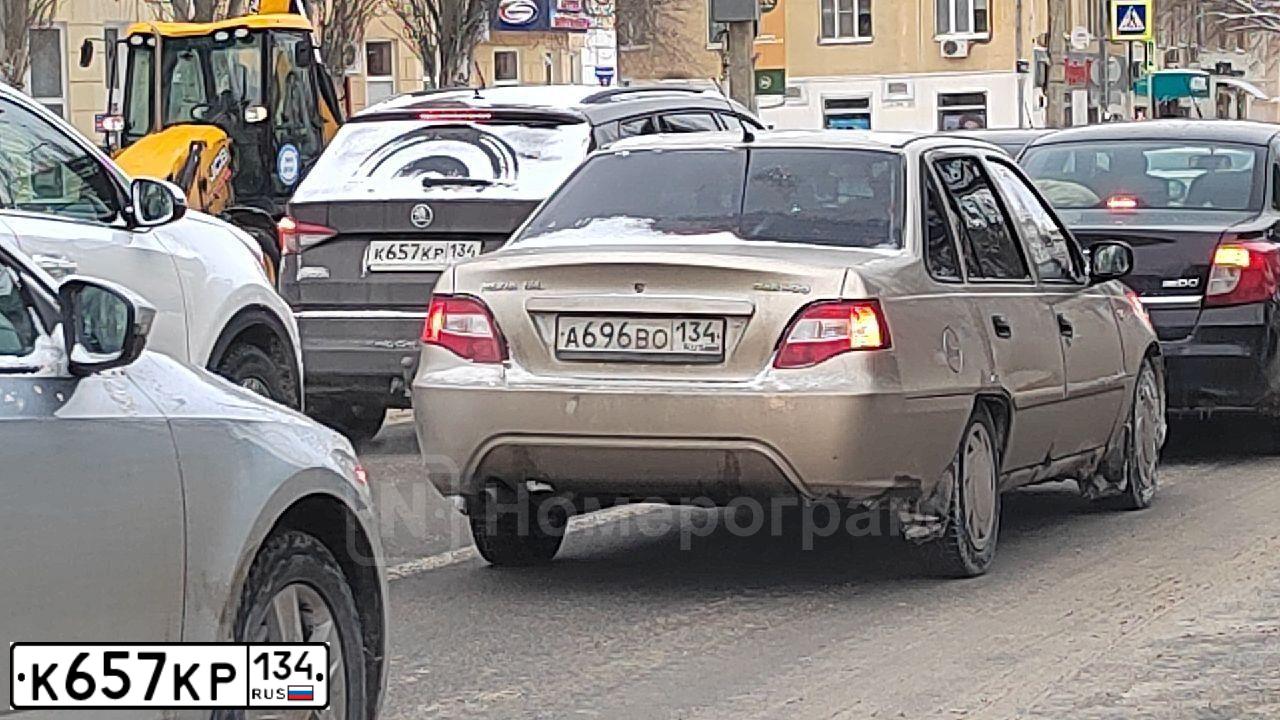 Фото автомобиля SKODA KODIAQ, 2018 — госномер С354КВ799. Цвет: Коричневый
