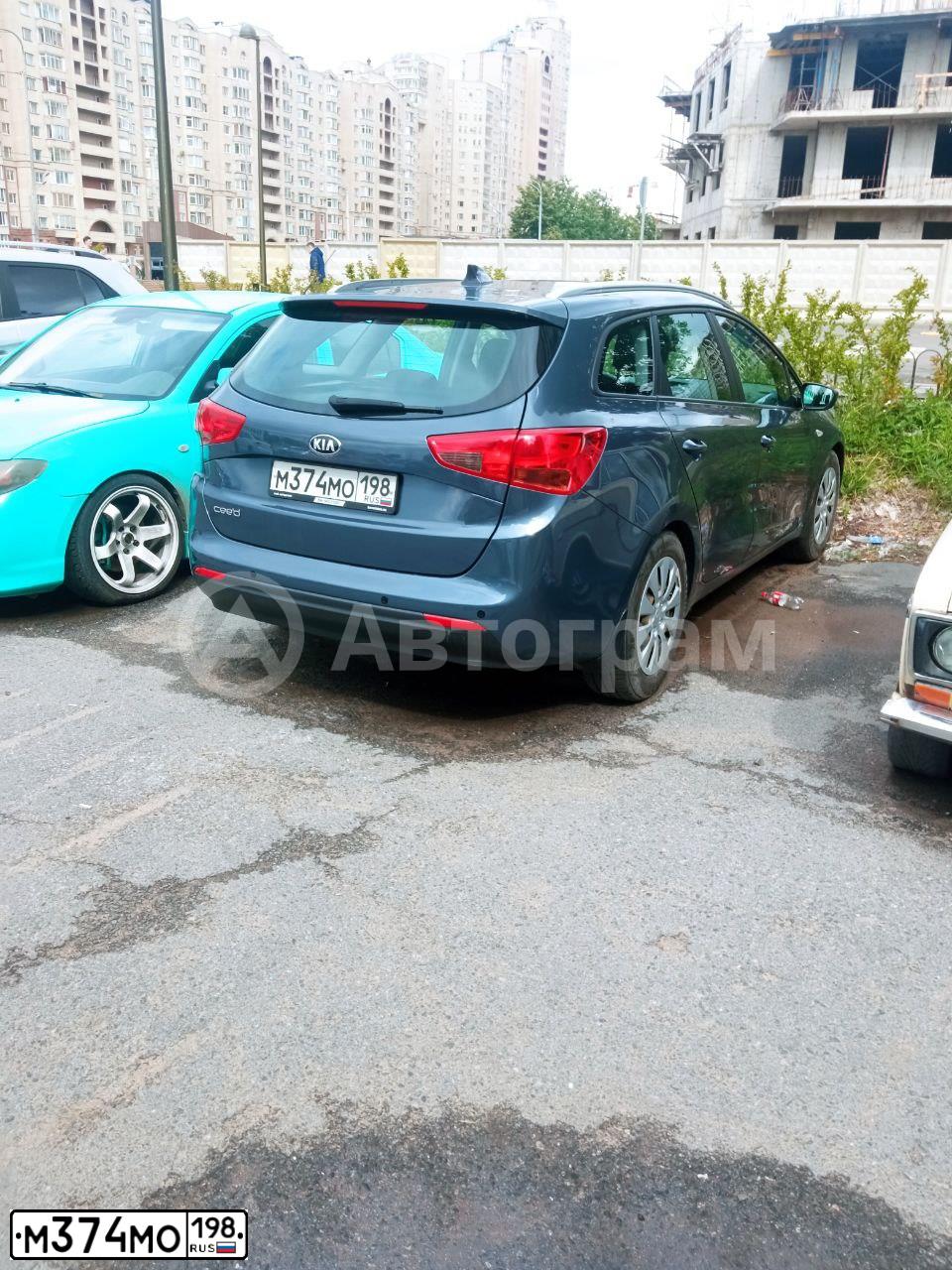 Фото автомобиля KIA CEE'D, 2018 — госномер Н506НК32. Цвет: синий