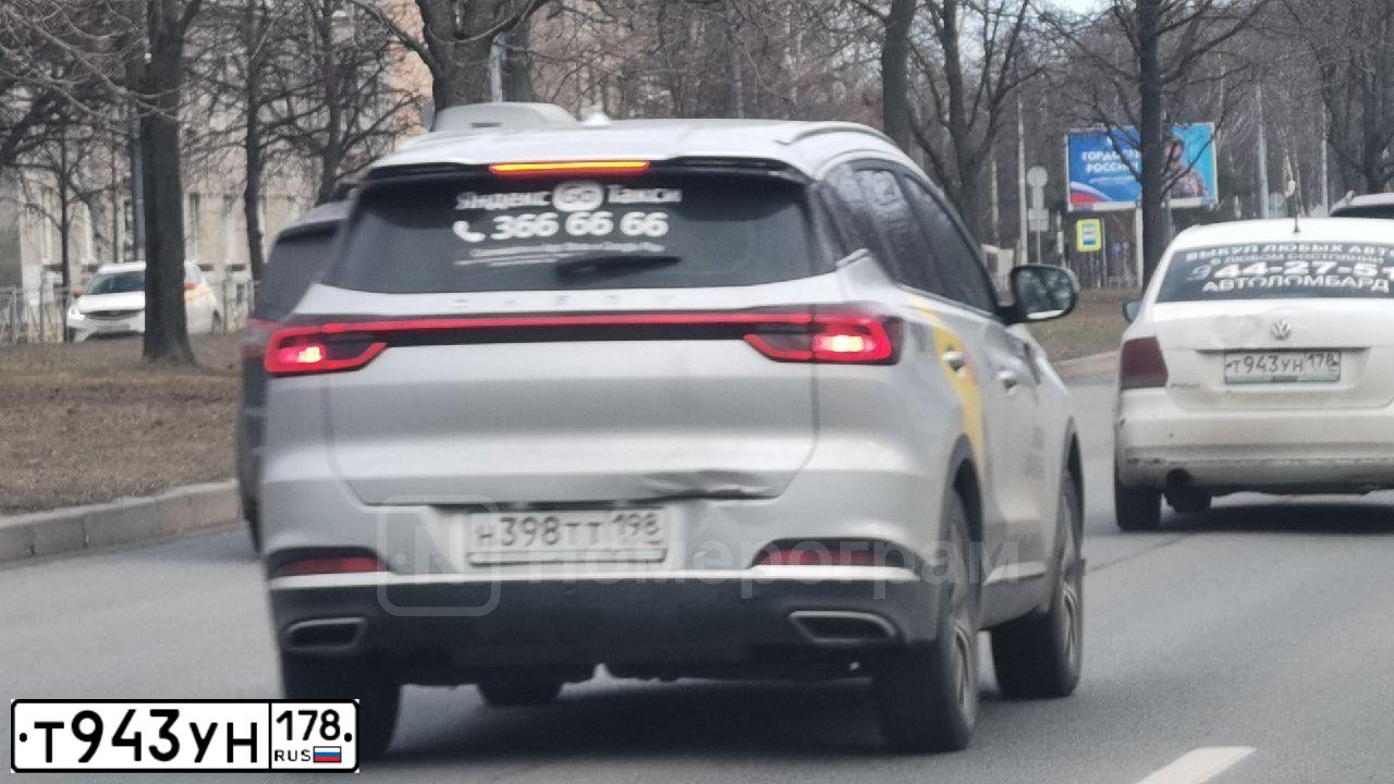 Фото автомобиля VOLKSWAGEN POLO, 2015 — госномер В916МС76. Цвет: Белый