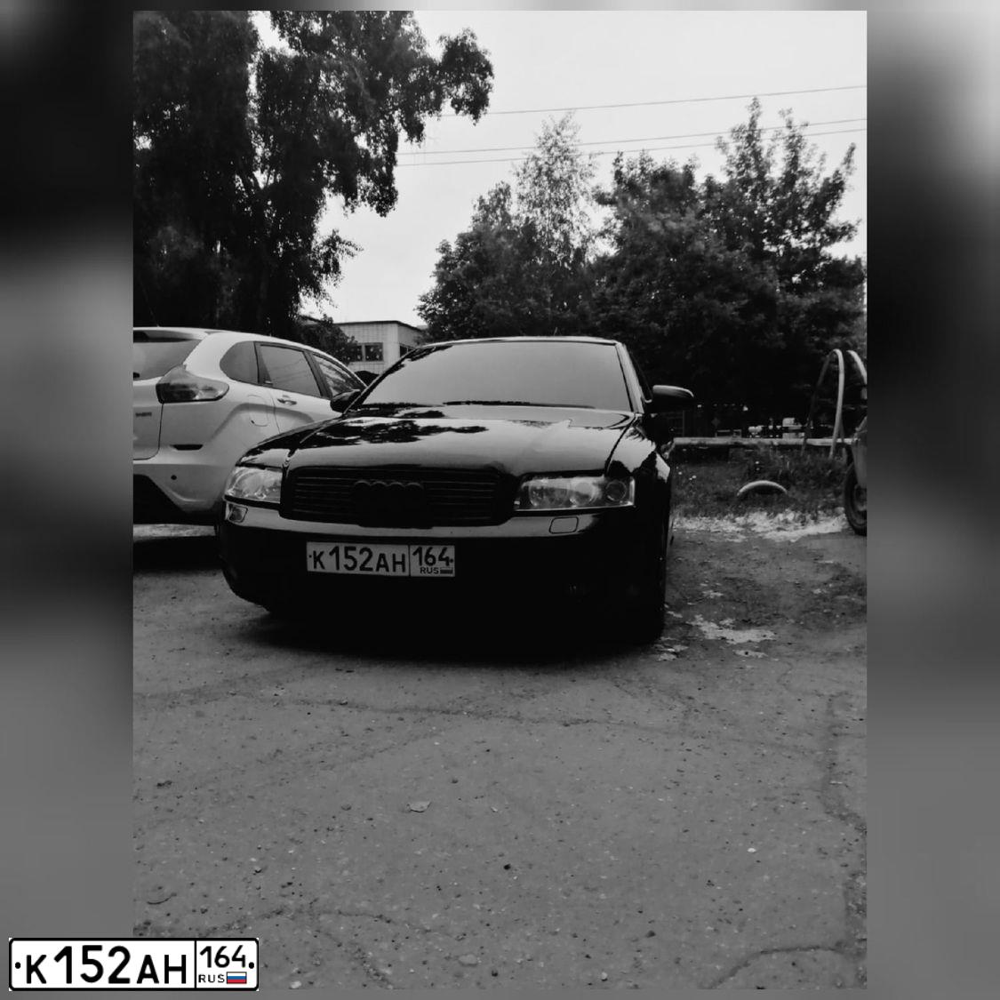 Фото автомобиля AUDI A4, 2001 — госномер К152АН164. Цвет: ЧЕРНЫЙ