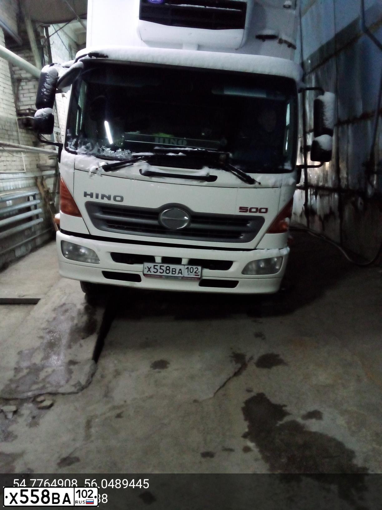 Фото автомобиля HINO 500-SERIE, 2017 — госномер Х558ВА102. Цвет: БЕЛЫЙ