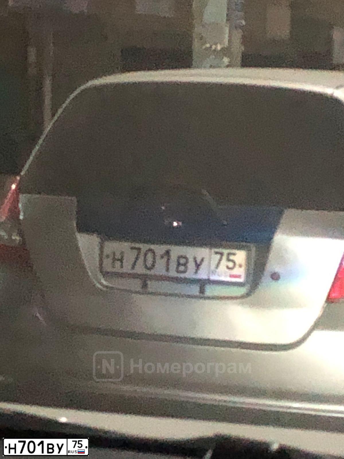 Фото автомобиля HONDA FIT, 2001 — госномер Н701ВУ75