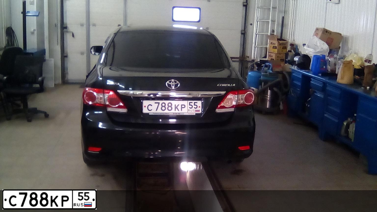Фото автомобиля TOYOTA COROLLA, 2011 — госномер С788КР55. Цвет: ЧЕРНЫЙ