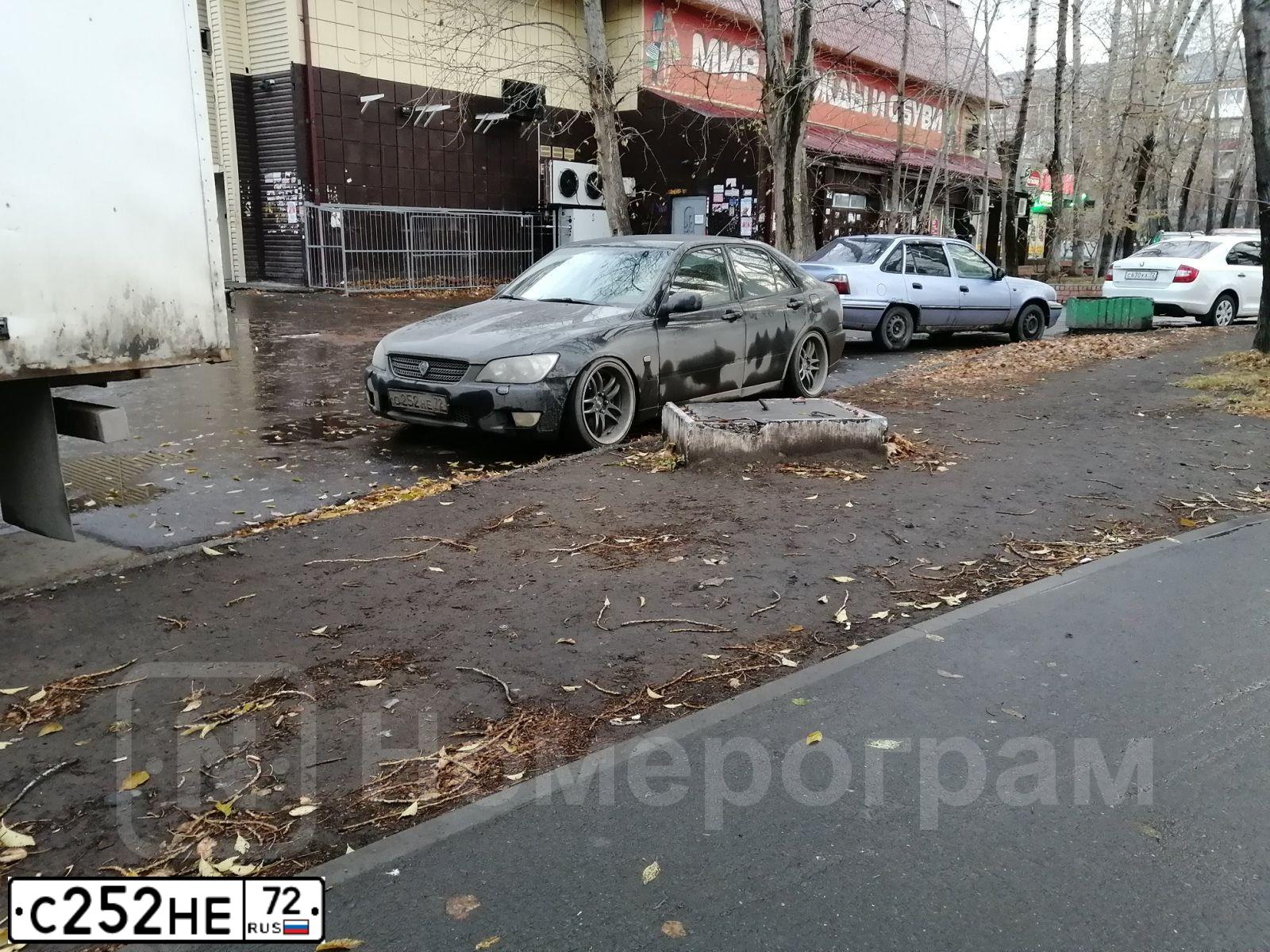 Фото автомобиля INFINITI QX50 /EX/, 2014 — госномер С252НЕ72. Цвет: КРАСНЫЙ