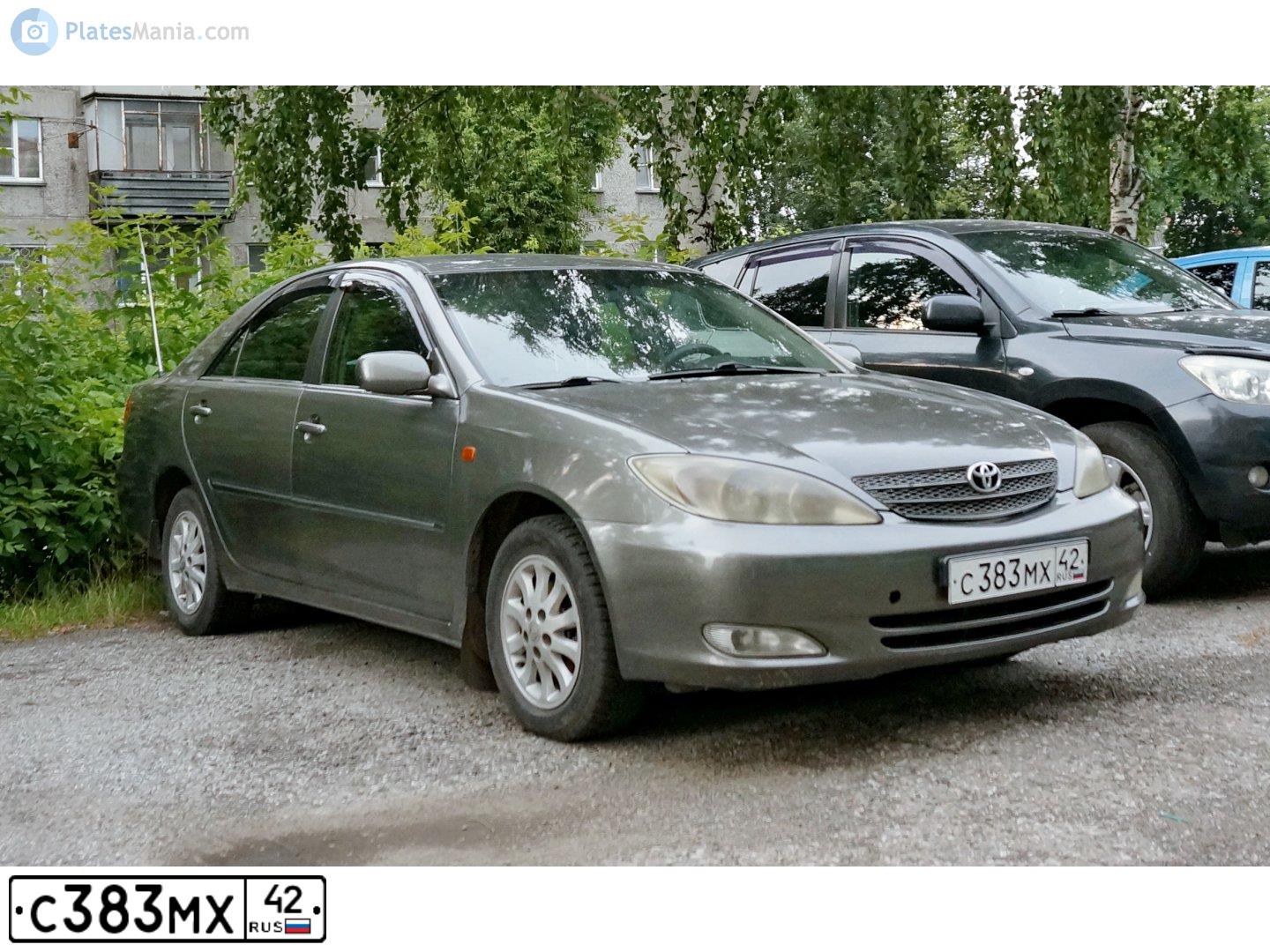 Фото автомобиля TOYOTA CAMRY, 2003 — госномер А599МХ142. Цвет: СЕРЫЙ