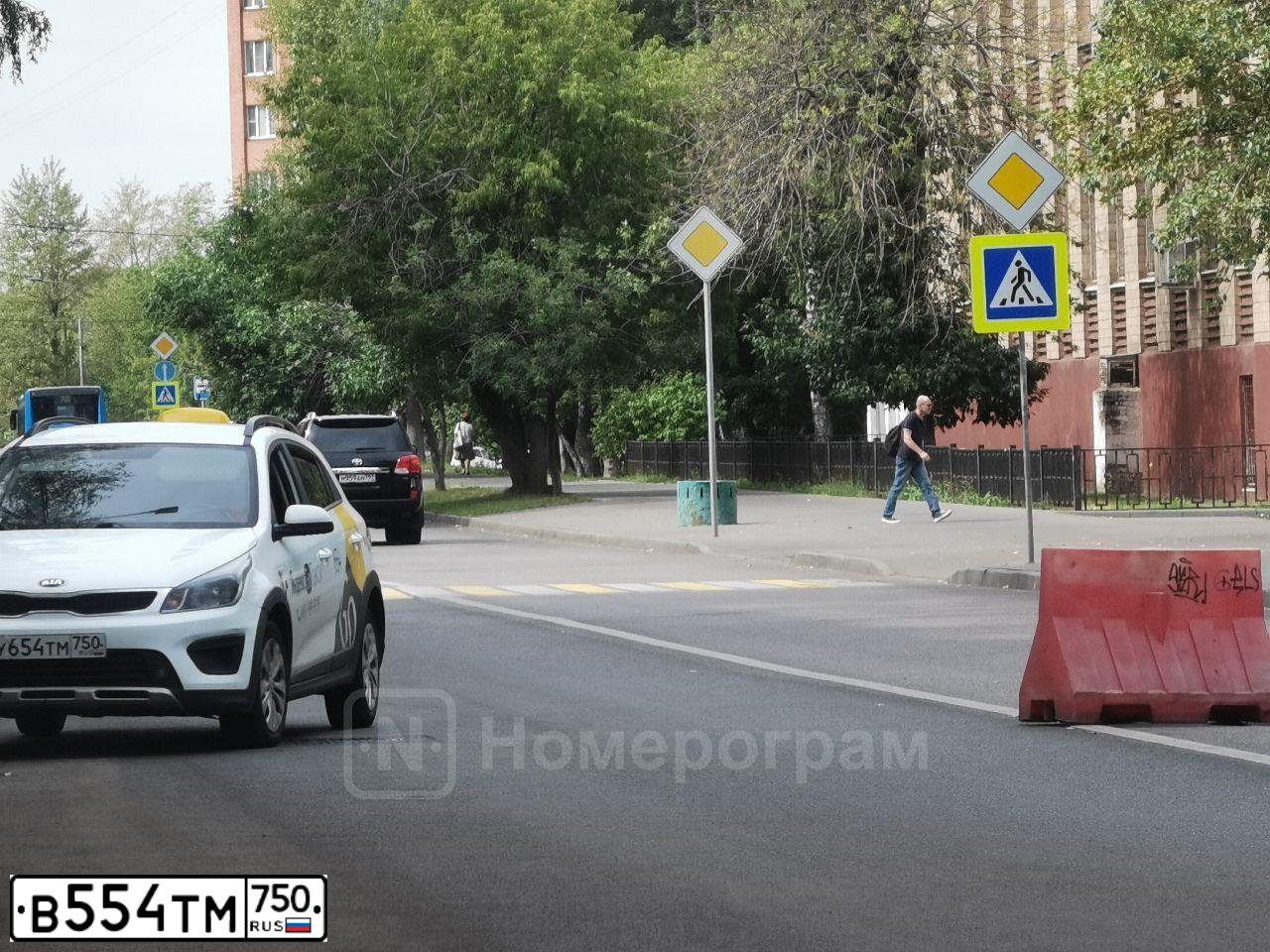 Фото автомобиля TAGAZ ACCENT, 2008 — госномер В554ТМ750. Цвет: СЕРЕБРИСТЫЙ
