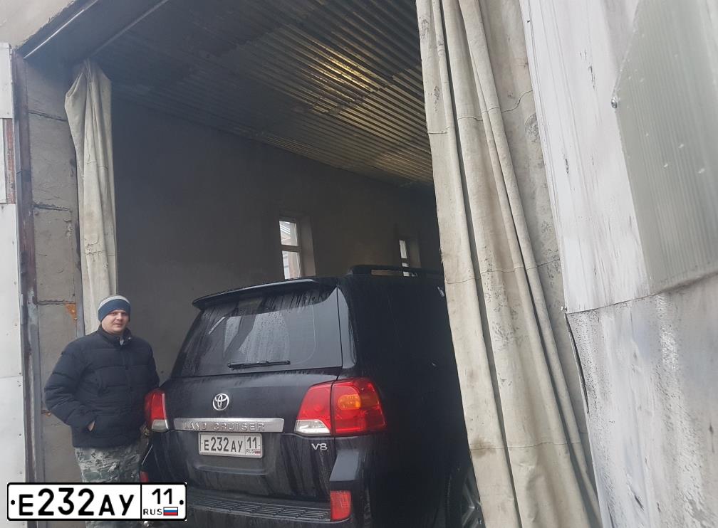 Фото автомобиля TOYOTA LAND CRUISER 200, 2012 — госномер М287ТМ702