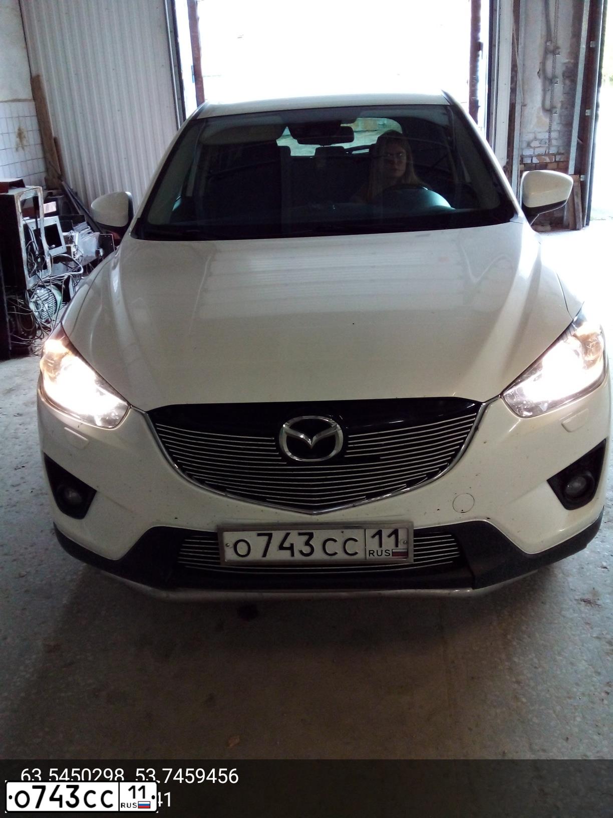 Фото автомобиля MAZDA CX-5, 2013 — госномер О743СС11. Цвет: БЕЛЫЙ ПЕРЛАМУТР