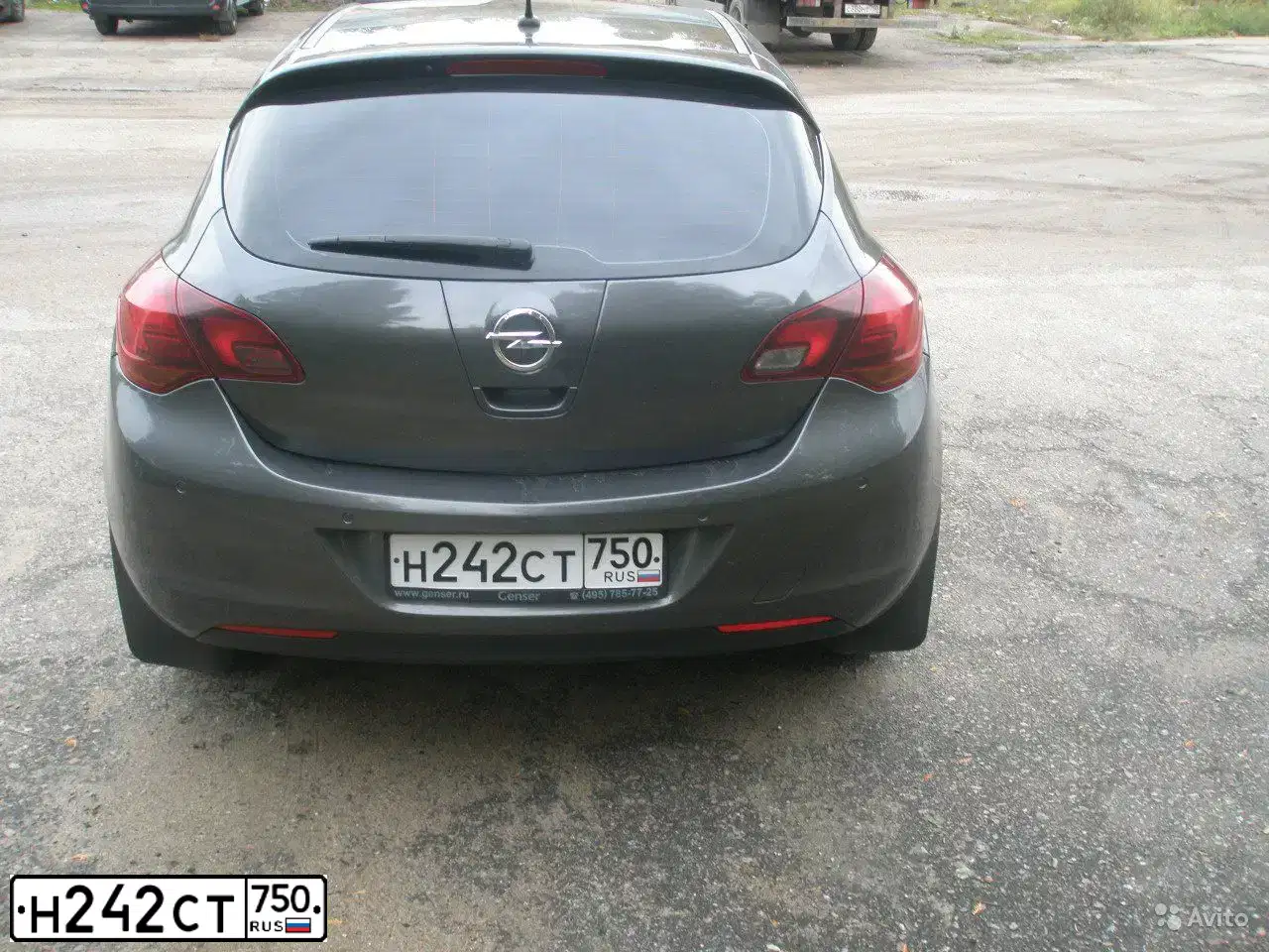 Фото автомобиля OPEL ASTRA, 2011 — госномер С999РМ190. Цвет: СЕРЫЙ МЕТАЛЛИК
