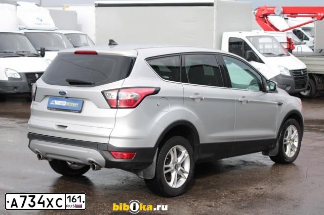 Фото автомобиля FORD KUGA, 2017 — госномер А734ХС161. Цвет: Серебристый