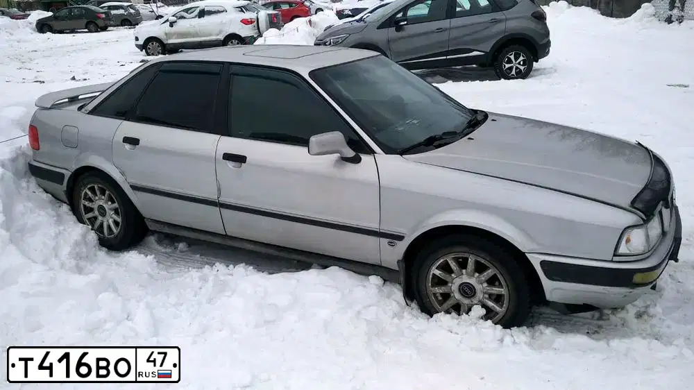 Фото автомобиля AUDI 80, 1993 — госномер Т663НТ198. Цвет: СЕРЕБРИСТЫЙ