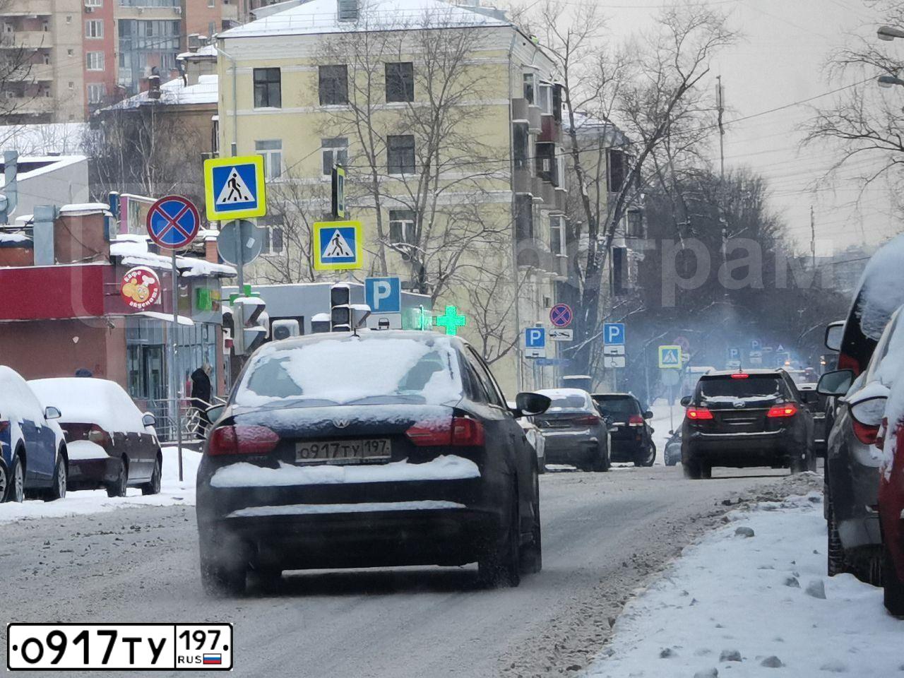 Фото автомобиля VOLKSWAGEN JETTA, 2012 — госномер О917ТУ197. Цвет: СИНИЙ