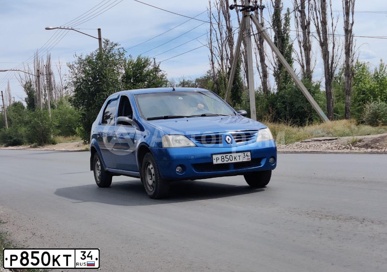Фото автомобиля RENAULT LOGAN, 2009 — госномер Р850КТ34. Цвет: СИНИЙ МЕТАЛЛИК