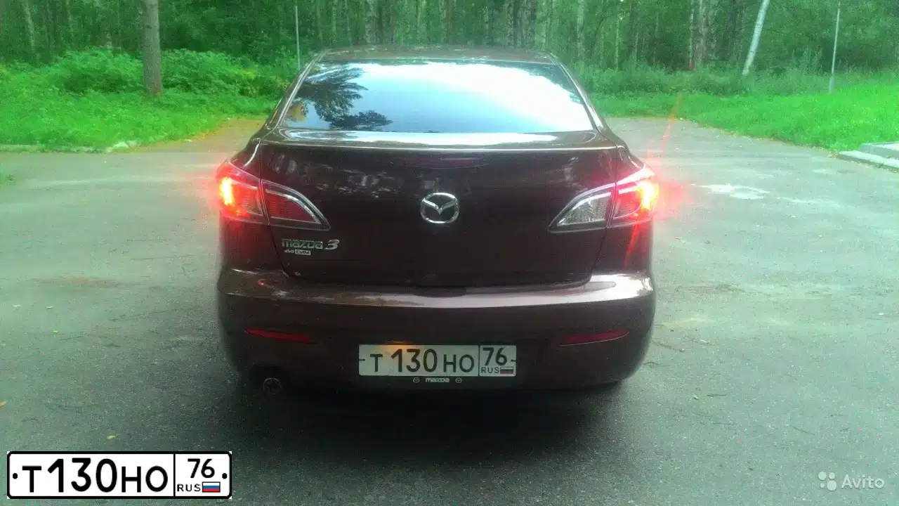 Фото автомобиля MAZDA 3, 2011 — госномер С069АН76. Цвет: Коричневый