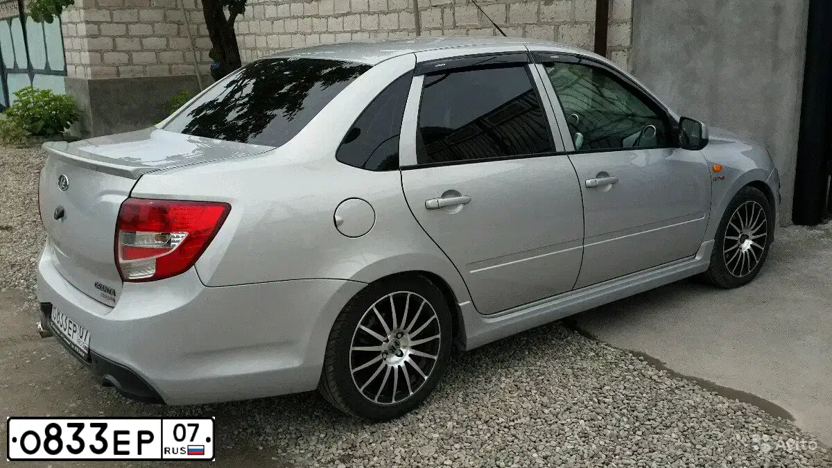Фото автомобиля LADA 2190 GRANTA, 2014 — госномер Т938ЕТ07. Цвет: Серебристый