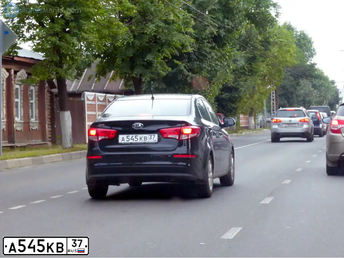 Фото автомобиля KIA RIO, 2015 — госномер А545КВ37. Цвет: ЧЕРНЫЙ