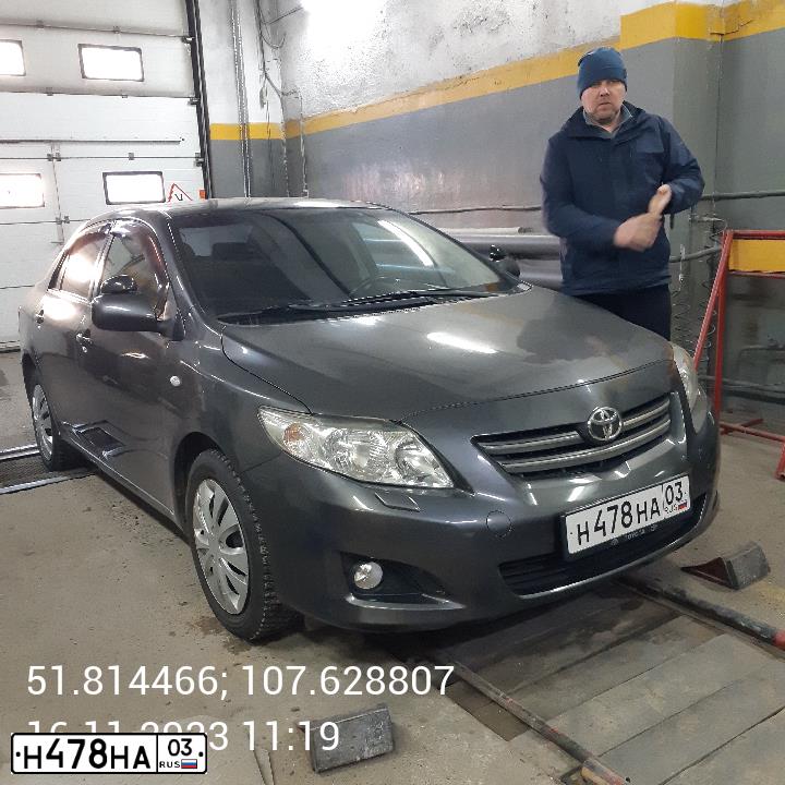 Фото автомобиля TOYOTA COROLLA, 2007 — госномер Н478НА03. Цвет: Серый