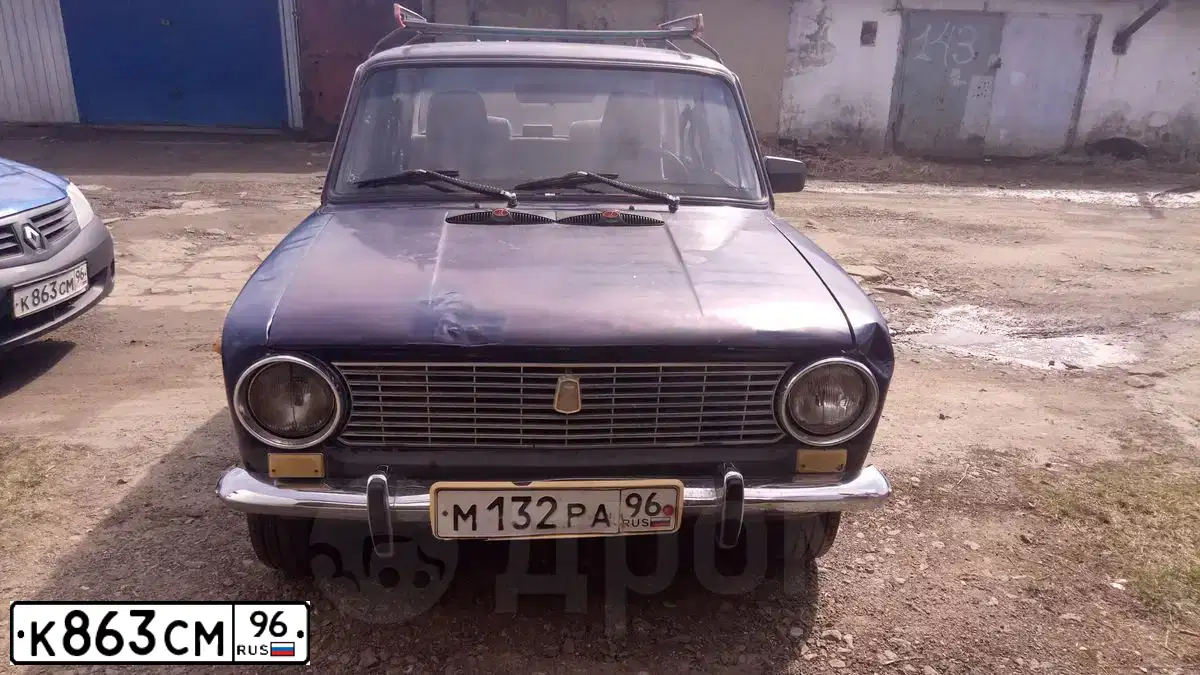 Фото автомобиля RENAULT LOGAN, 2008 — госномер Н734АС196. Цвет: СИНИЙ МЕТАЛЛИК