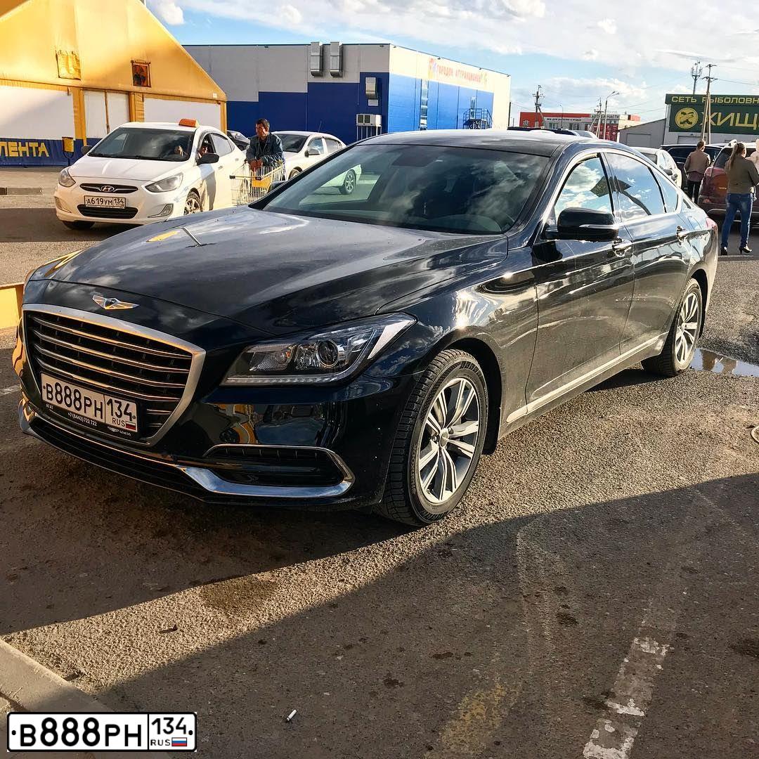 Фото автомобиля HYUNDAI GENESIS, 2017 — госномер В888РН134. Цвет: ЧЕРНЫЙ