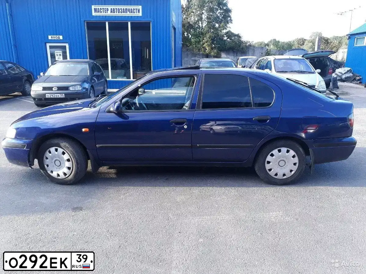 Фото автомобиля VOLKSWAGEN GOLF, 2003 — госномер О292ЕК39. Цвет: Серый