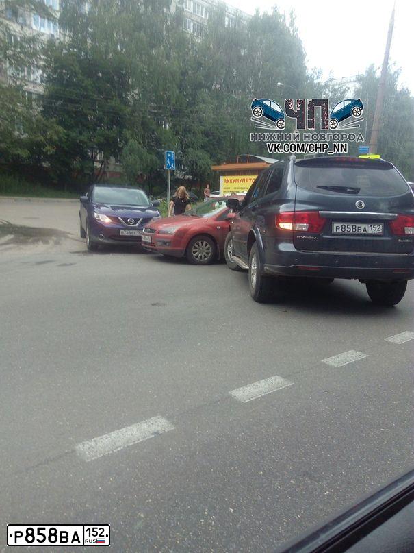 Фото автомобиля SSANGYONG KYRON, 2012 — госномер Р858ВА152. Цвет: СЕРО-ГОЛУБОЙ