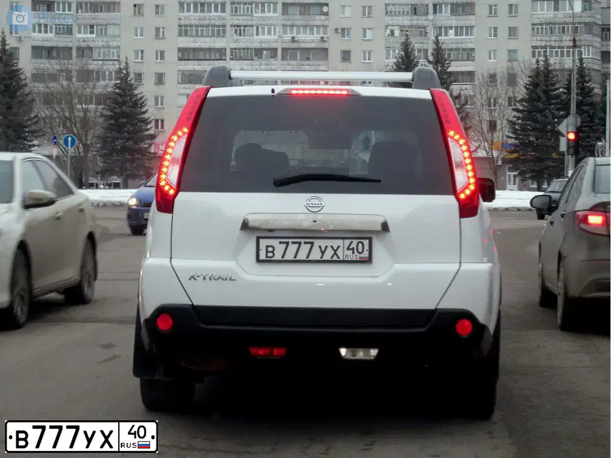 Фото автомобиля SSANGYONG REXTON, 2008 — госномер В777УХ40. Цвет: ЧЕРНЫЙ; БЕЛЫЙ; СИНИЙ