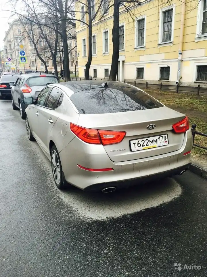 Фото автомобиля KIA OPTIMA, 2014 — госномер Х768ВР198. Цвет: СЕРЫЙ