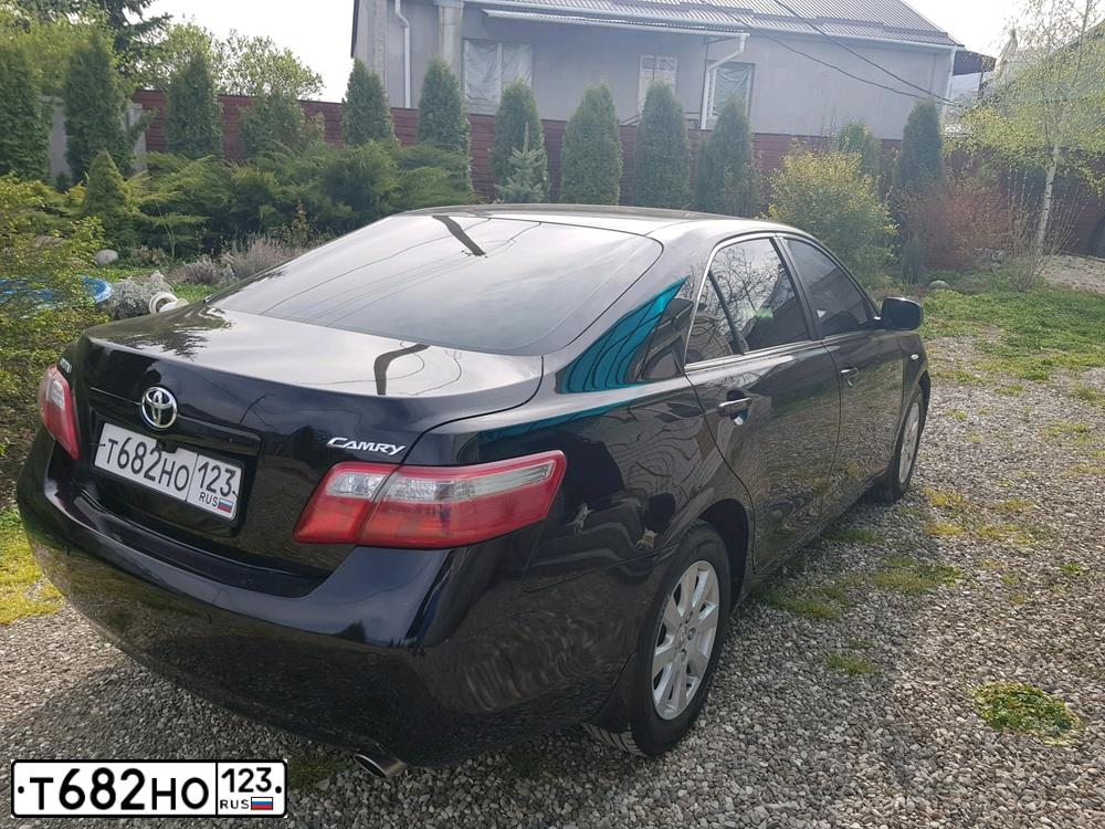 Фото автомобиля TOYOTA CAMRY, 2007 — госномер Т682НО123. Цвет: ЧЕРНЫЙ