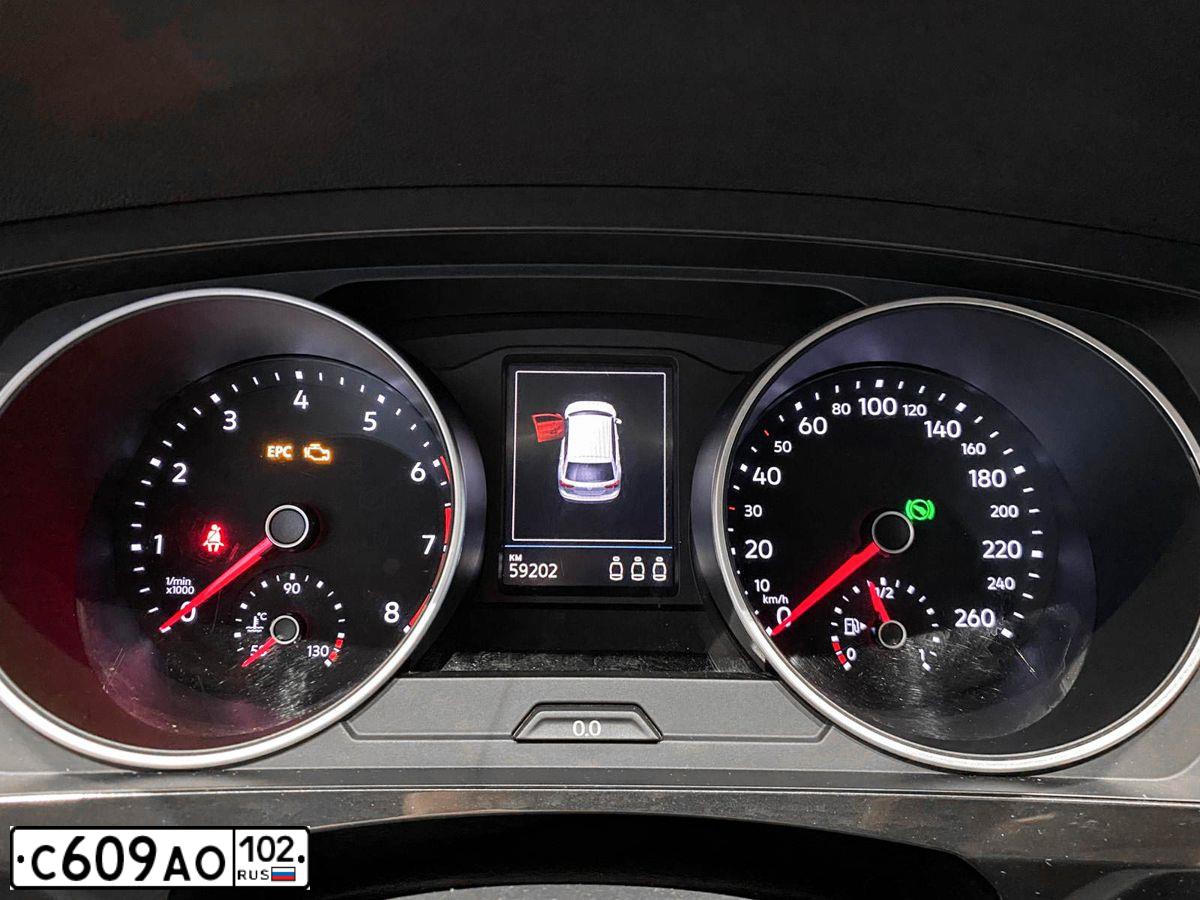 Фото автомобиля VOLKSWAGEN TIGUAN, 2019 — госномер С609АО102. Цвет: СЕРЫЙ