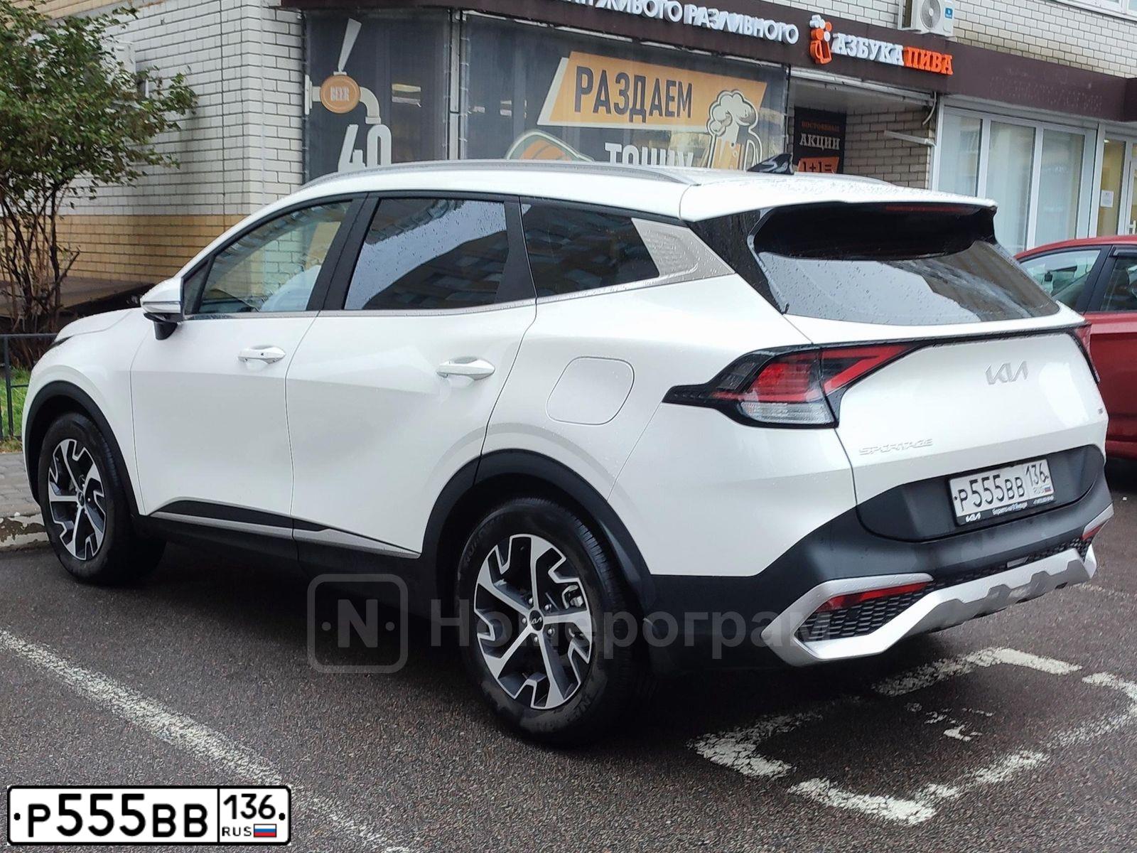 Фото автомобиля TOYOTA RAV4, 2018 — госномер Р555ВВ136. Цвет: БЕЛЫЙ ПЕРЛАМУТР