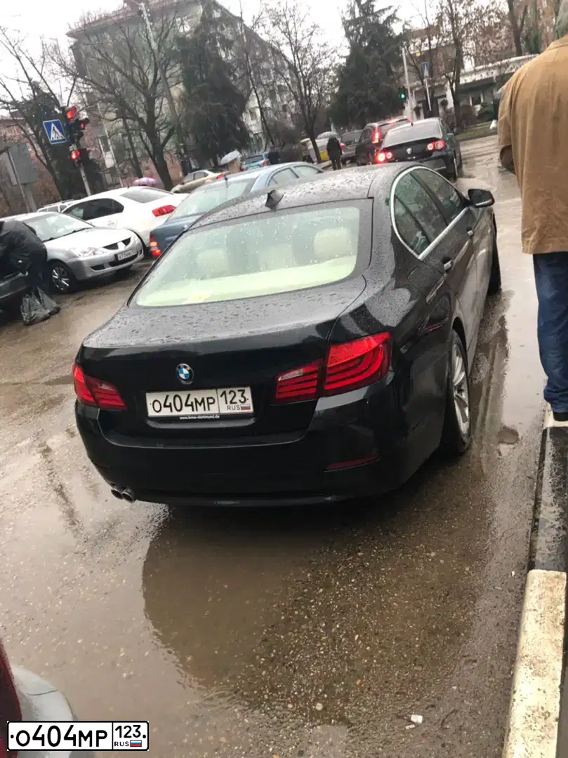 Фото автомобиля BMW SERIE 5, 2010 — госномер В588НА92. Цвет: ЧЕРНЫЙ