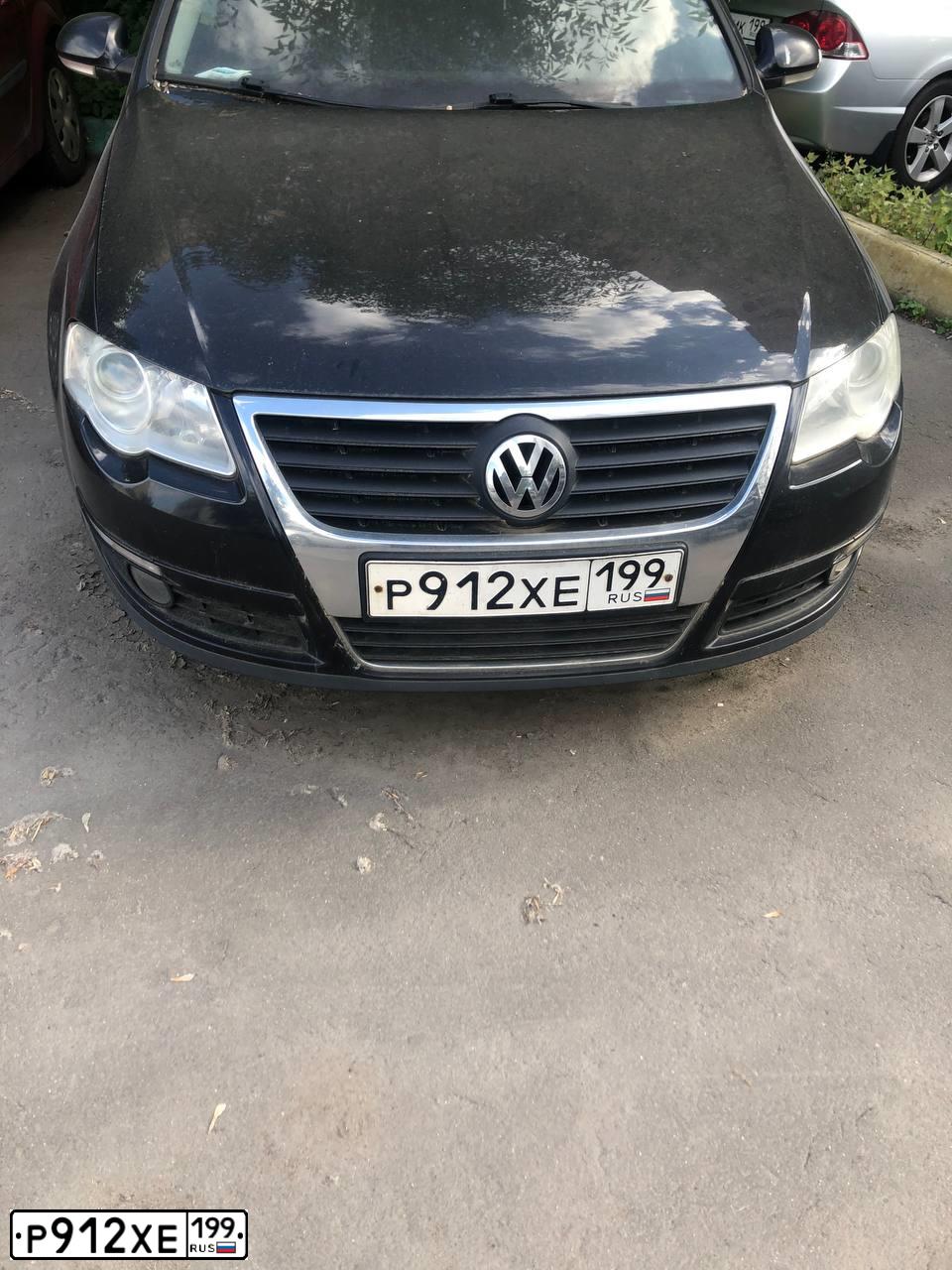 Фото автомобиля VOLKSWAGEN PASSAT, 2010 — госномер У272ЕМ48. Цвет: ЧЕРНЫЙ