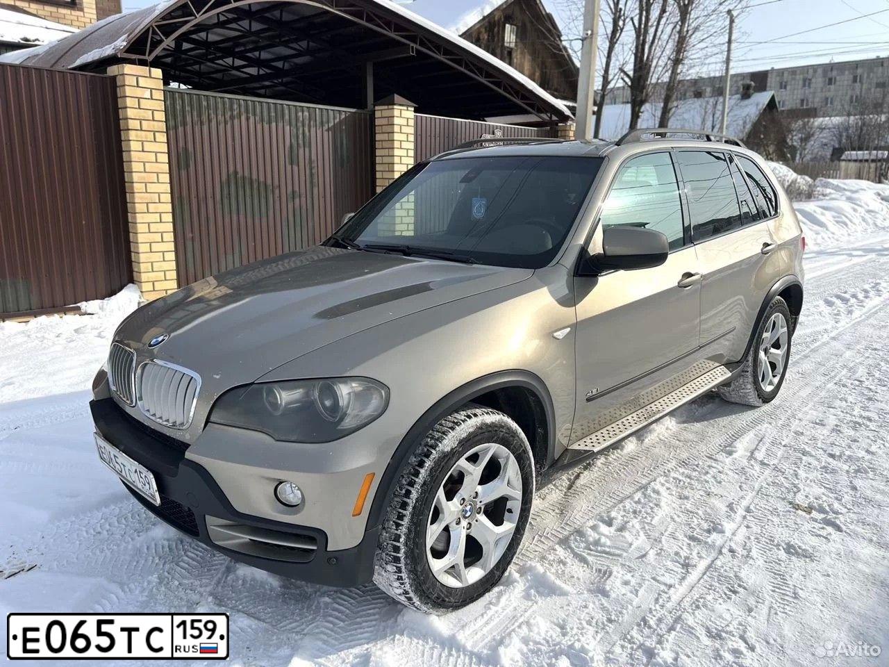 Фото автомобиля BMW X5, 2007 — госномер Е065ТС159. Цвет: СЕРЫЙ