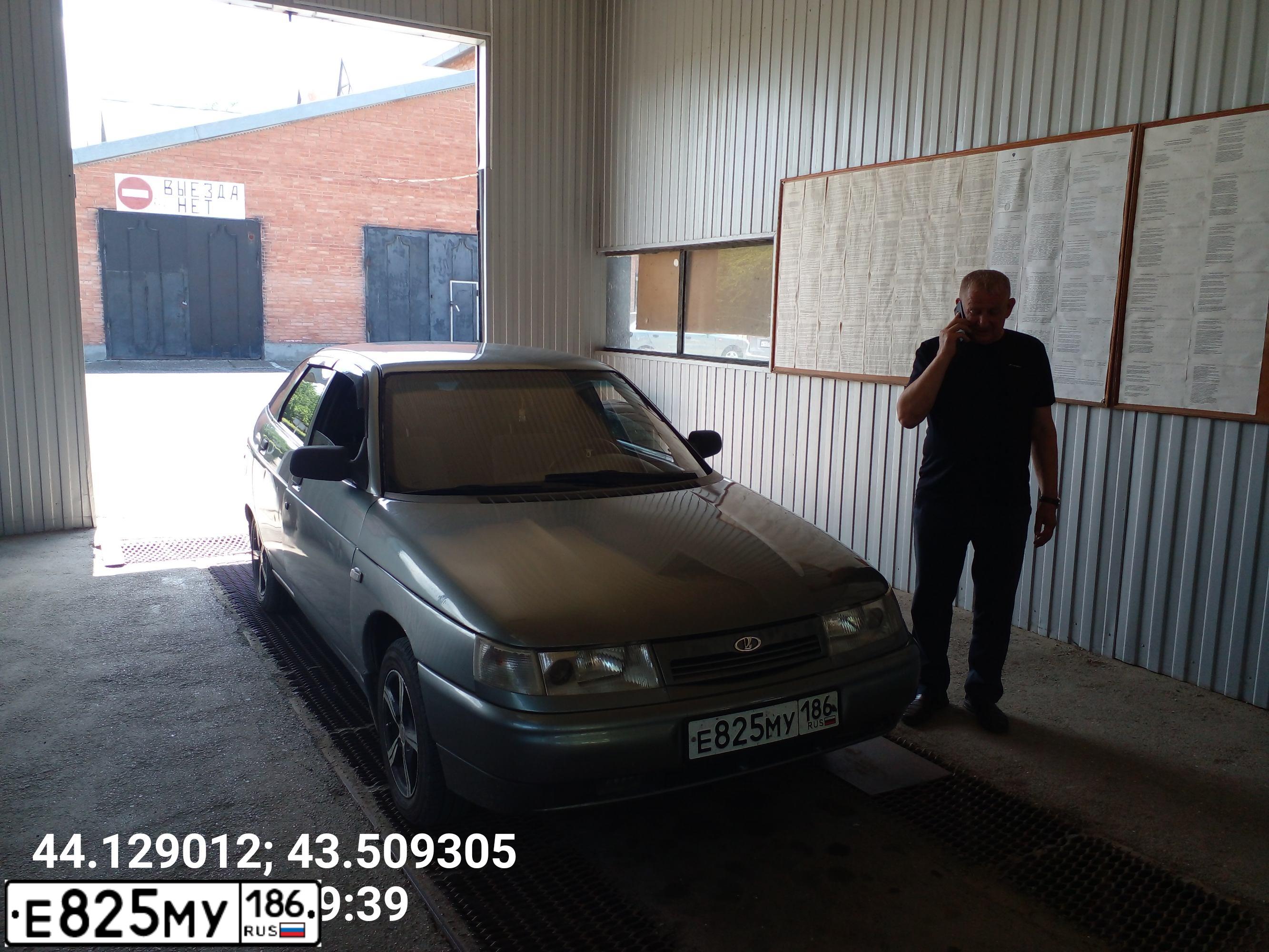 Фото автомобиля LADA 2112, 2008 — госномер В416УТ159. Цвет: СРЕДНИЙ СЕРО-ЗЕЛЕНЫЙ МЕТ.