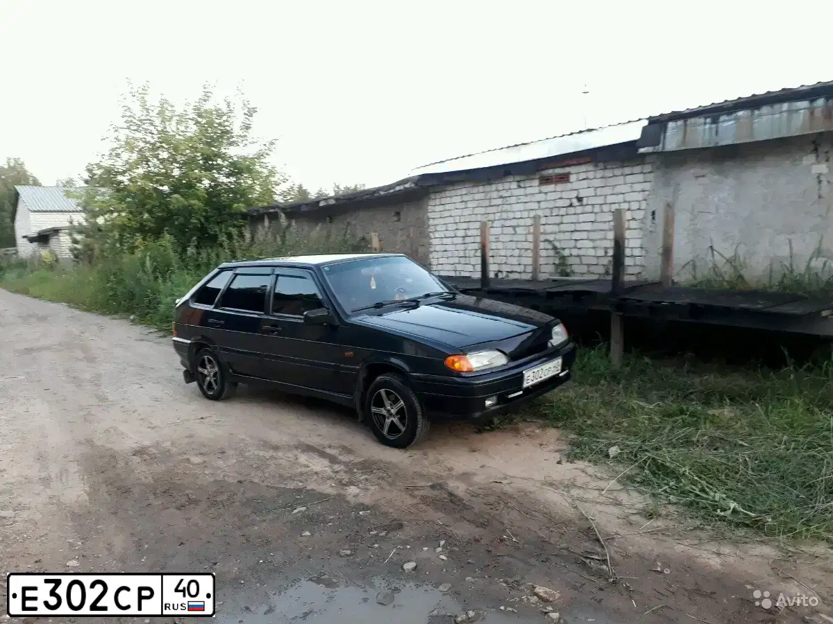 Фото автомобиля LADA 2114 SAMARA, 2007 — госномер Е302СР40. Цвет: ГРАФИТОВЫЙ МЕТАЛЛИК
