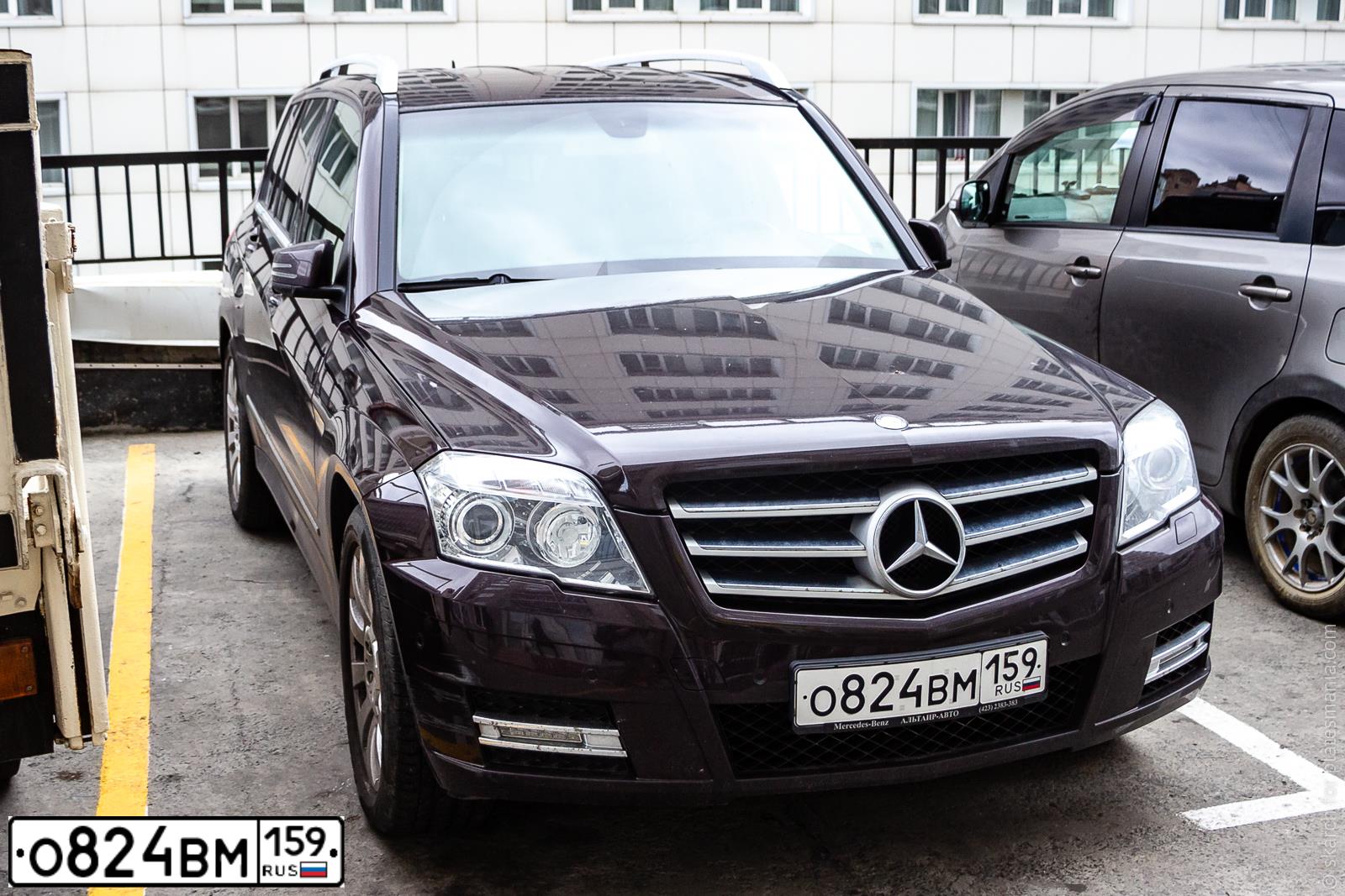 Фото автомобиля MERCEDES GLK-KLASSE, 2012 — госномер О824ВМ159. Цвет: Коричневый