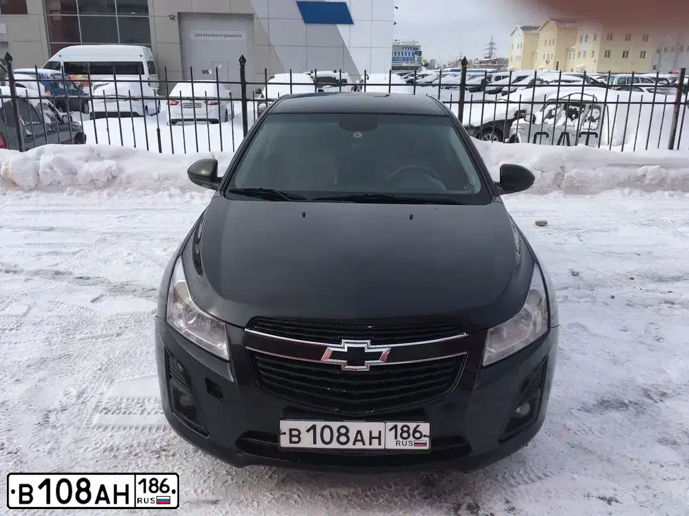 Фото автомобиля CHEVROLET CRUZE, 2012 — госномер В108АН186. Цвет: ЧЕРНЫЙ МЕТАЛЛИК