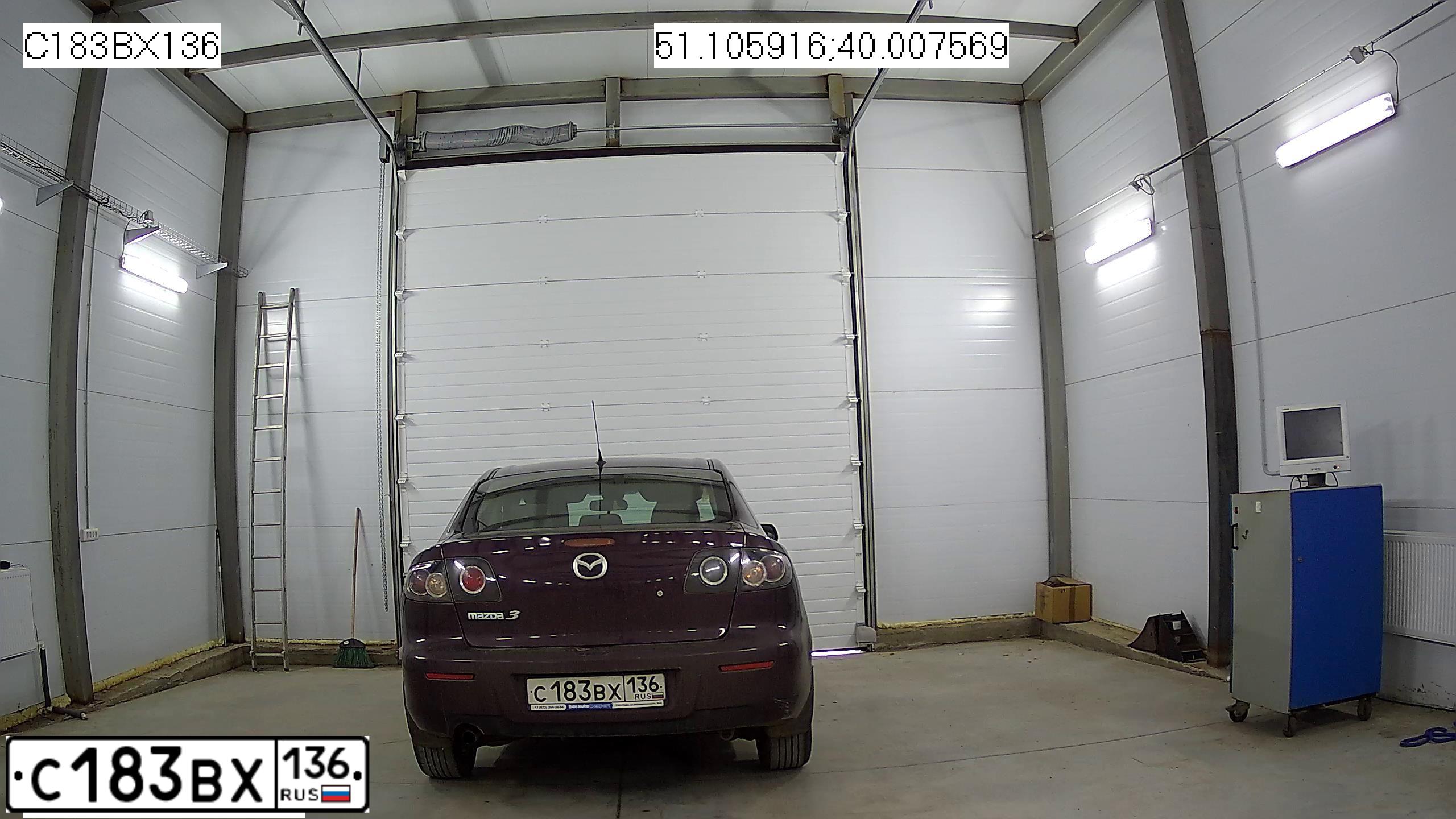 Фото автомобиля MAZDA 3, 2007 — госномер Т648УЕ177. Цвет: ТЕМНО-ВИШНЕВЫЙ