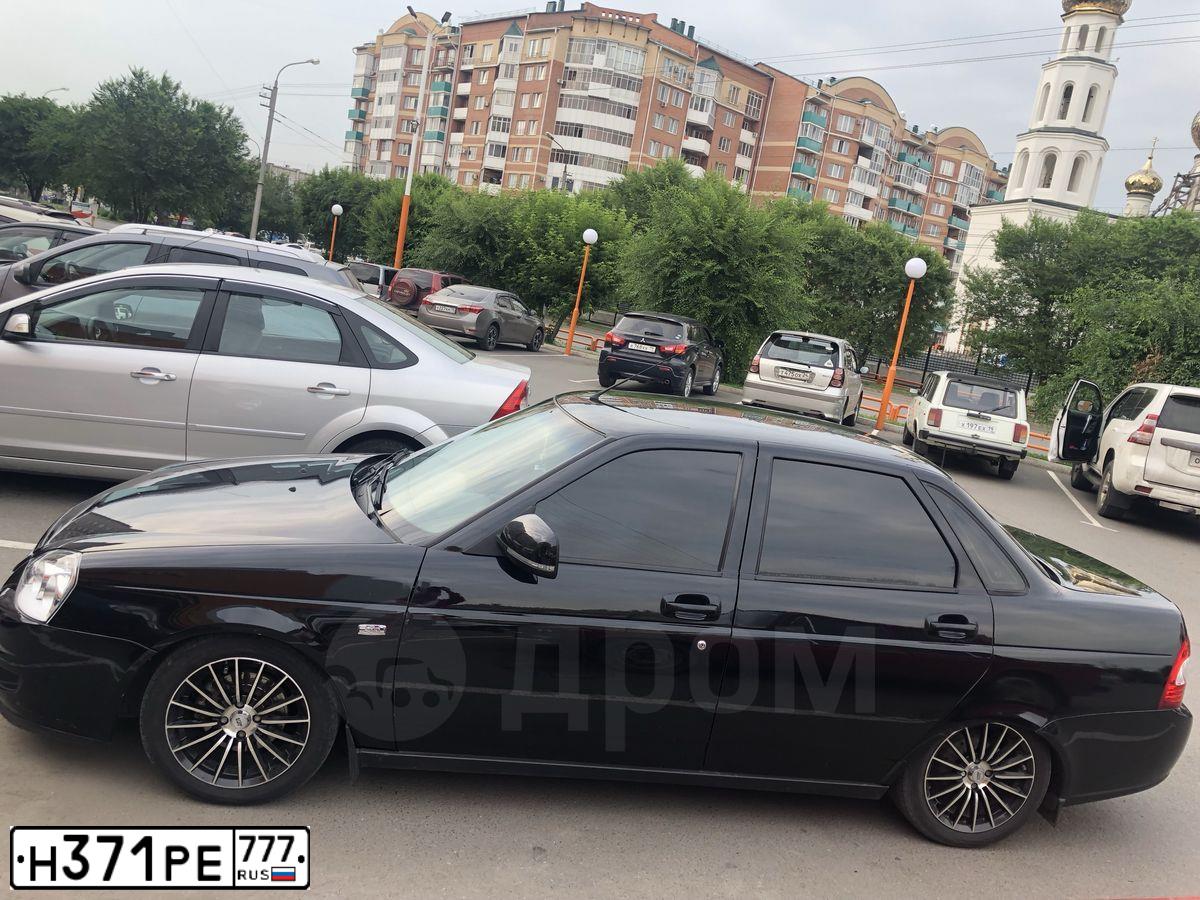 Фото автомобиля VOLKSWAGEN POLO, 2015 — госномер Н737ЕУ799. Цвет: СЕРЕБРИСТЫЙ