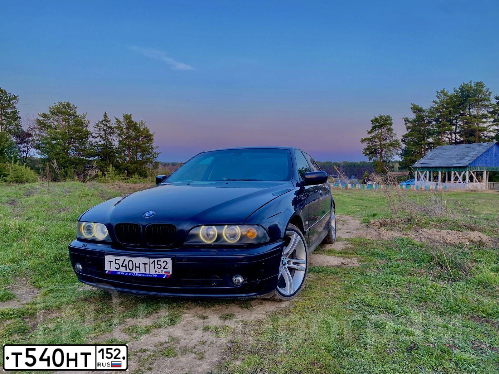 Фото автомобиля BMW SERIE 5, 2000 — госномер Т540НТ152. Цвет: СИНИЙ ТЕМНЫЙ