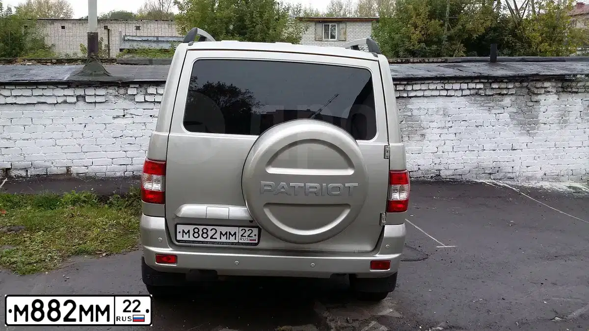 Фото автомобиля MITSUBISHI PAJERO, 2008 — госномер Е365ХО22. Цвет: ЧЕРНЫЙ