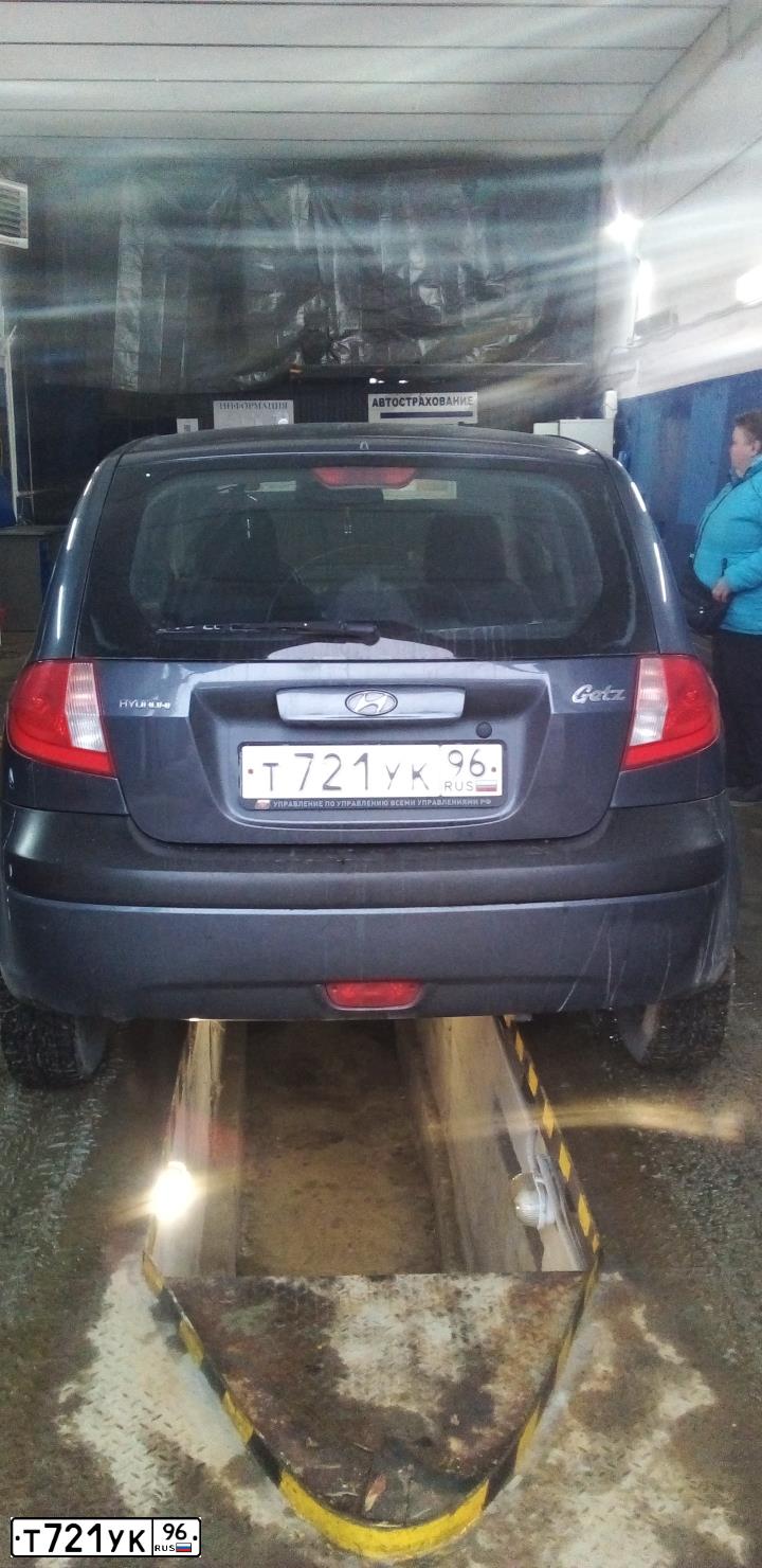 Фото автомобиля HYUNDAI GETZ, 2007 — госномер О289КК196. Цвет: ТЕМНО-СЕРЫЙ